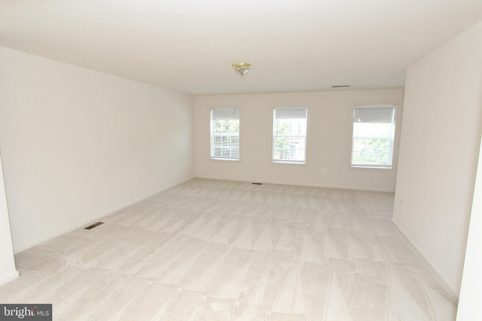 BELMONT BAY - Residential Lease