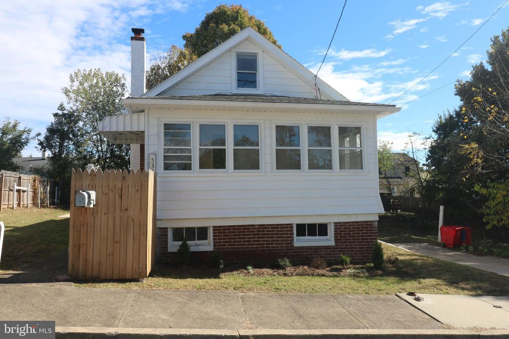 Photo of 530 E Howard Street, POTTSTOWN, PA 19464 (MLS # PAMC2159308)