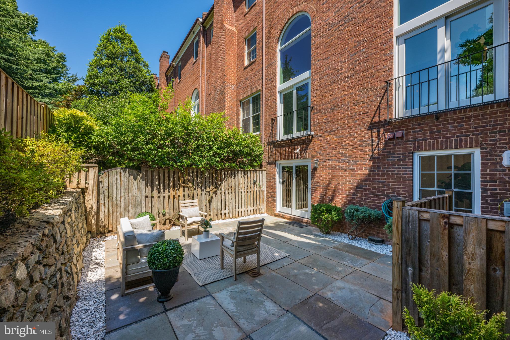 GEORGETOWN - Residential