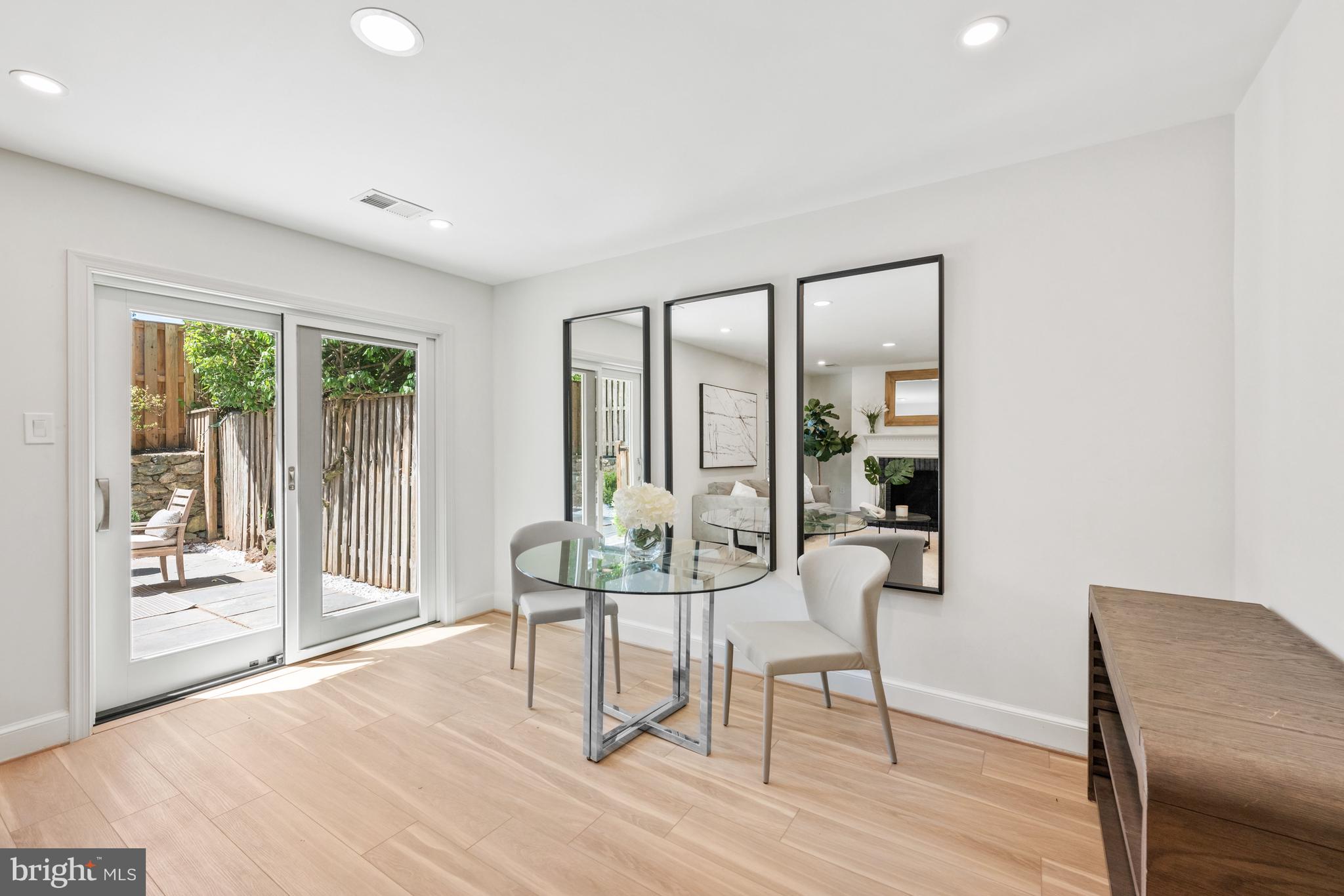 GEORGETOWN - Residential