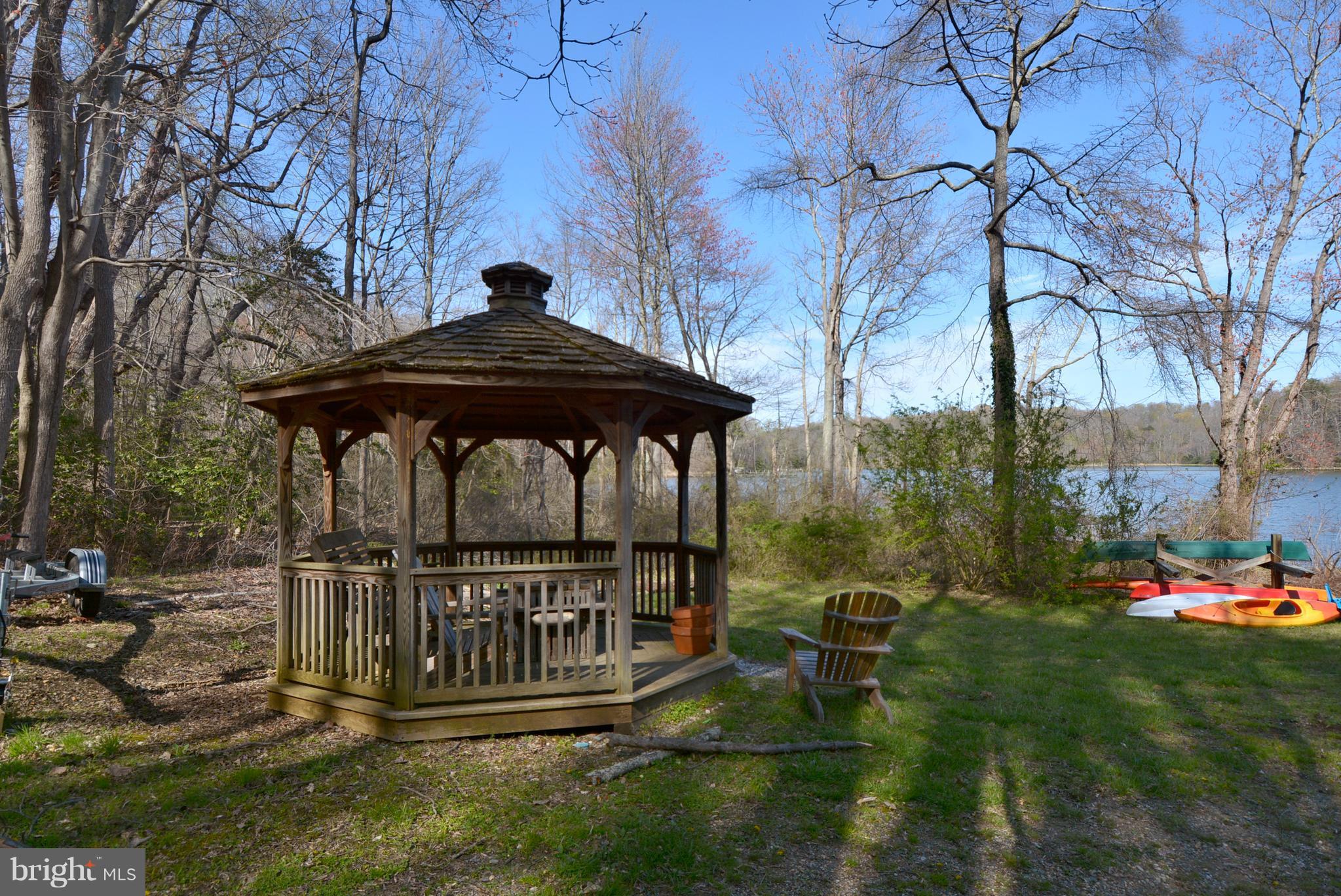 SOUTH RIVER MANOR - Residential