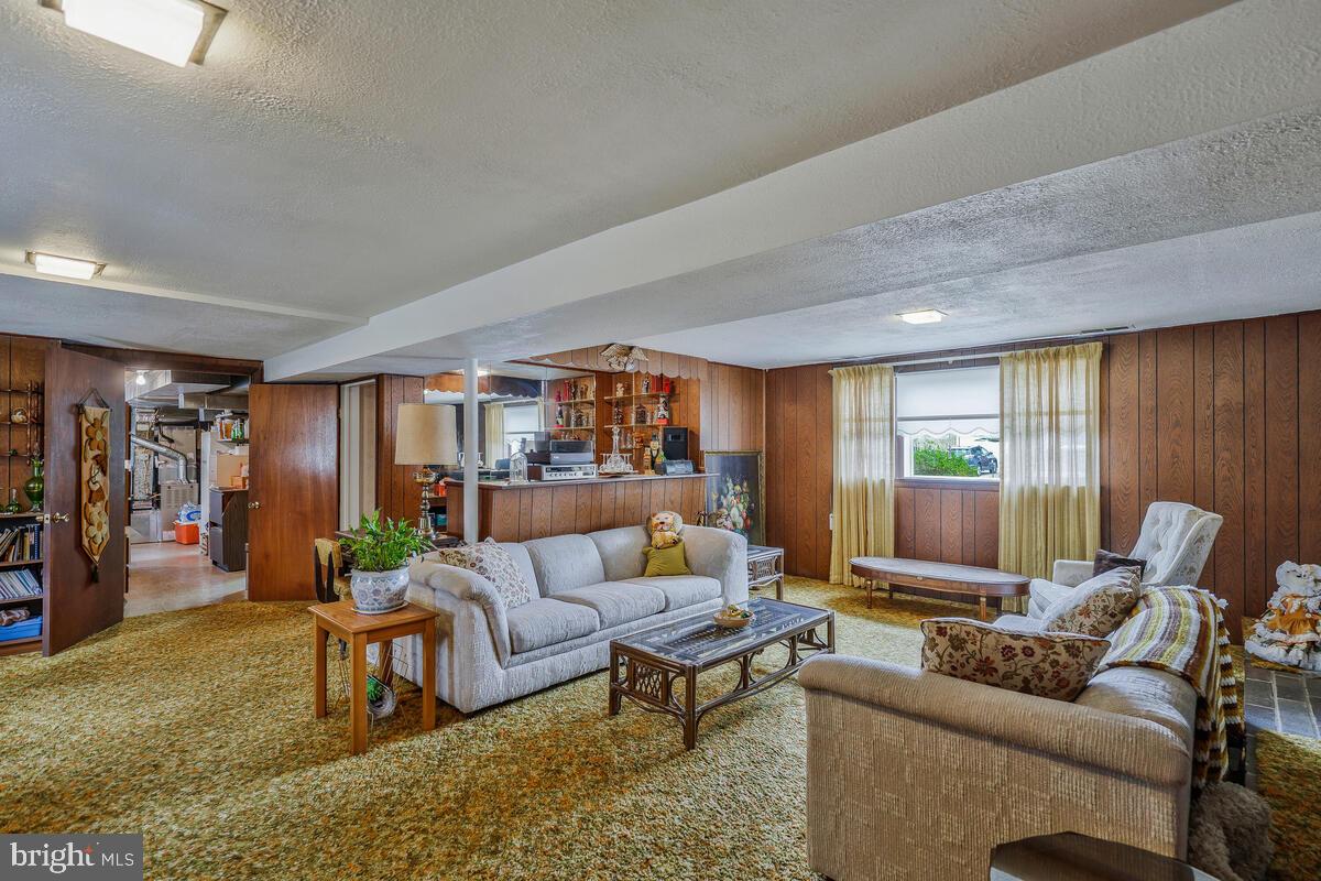 NORRIS PYLES FORESTVILLE - Residential