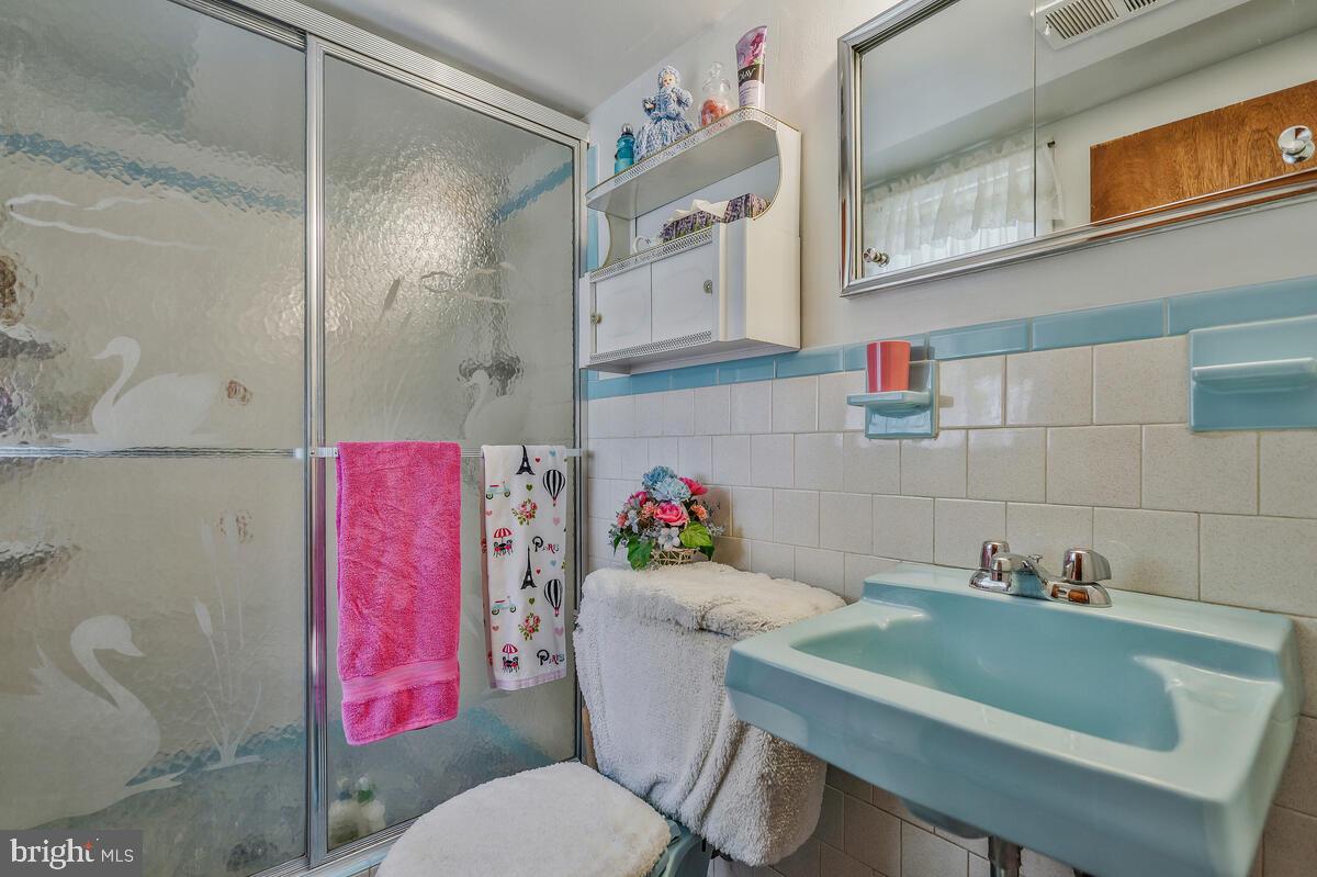 NORRIS PYLES FORESTVILLE - Residential