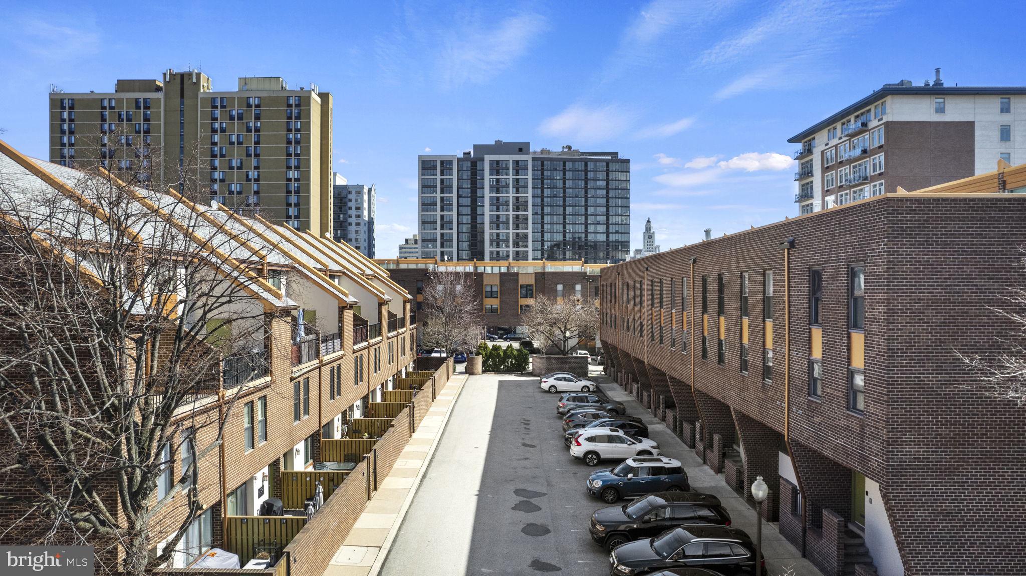 FAIRMOUNT - Residential