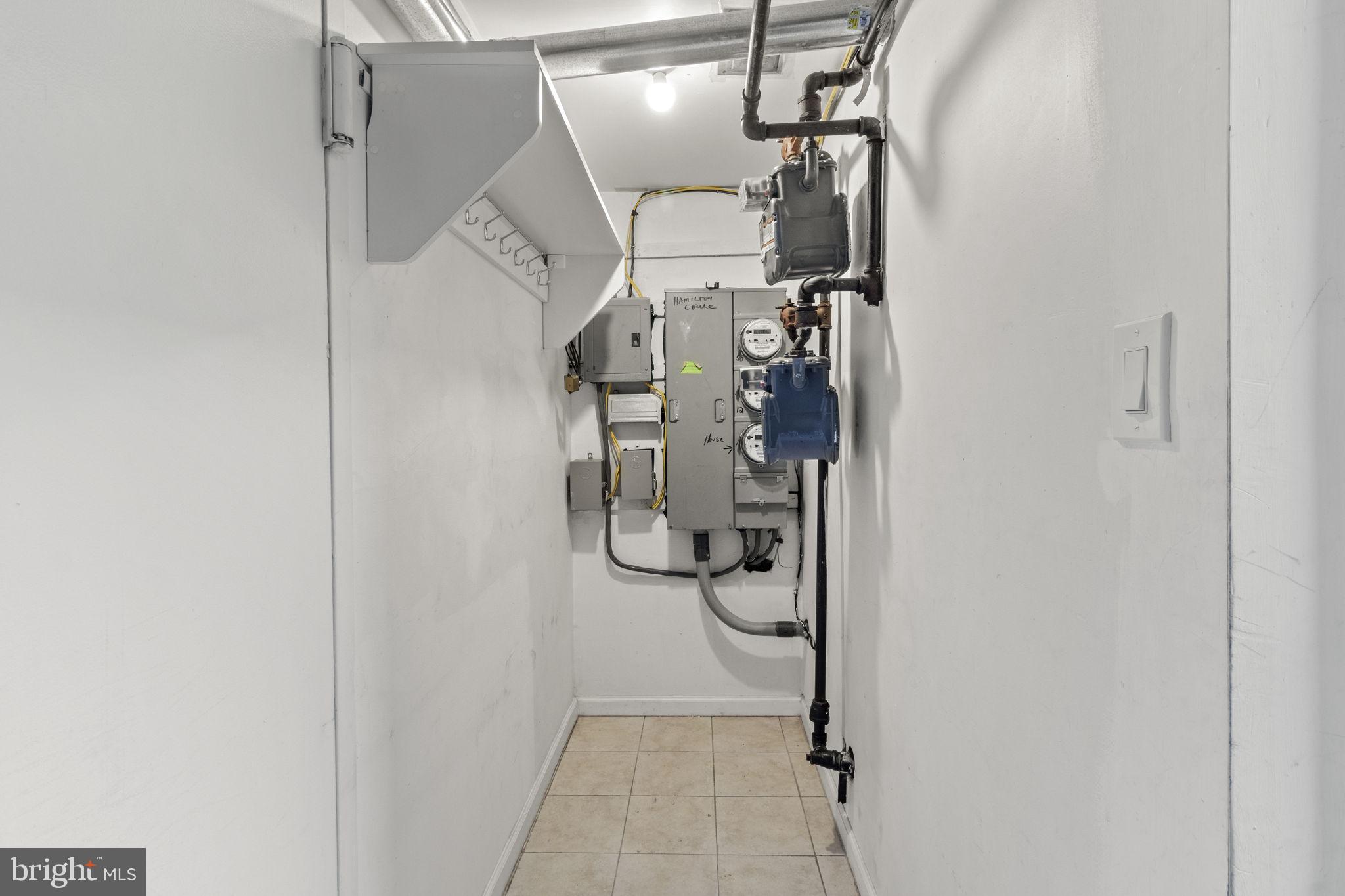 FAIRMOUNT - Residential