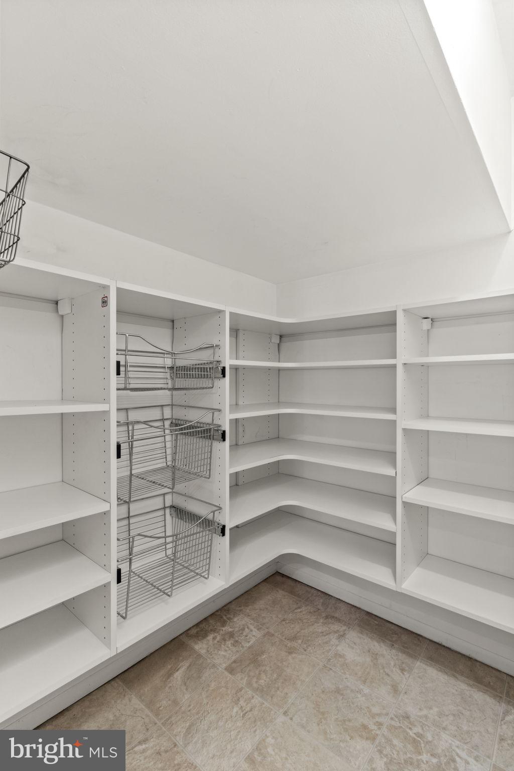 FAIRMOUNT - Residential