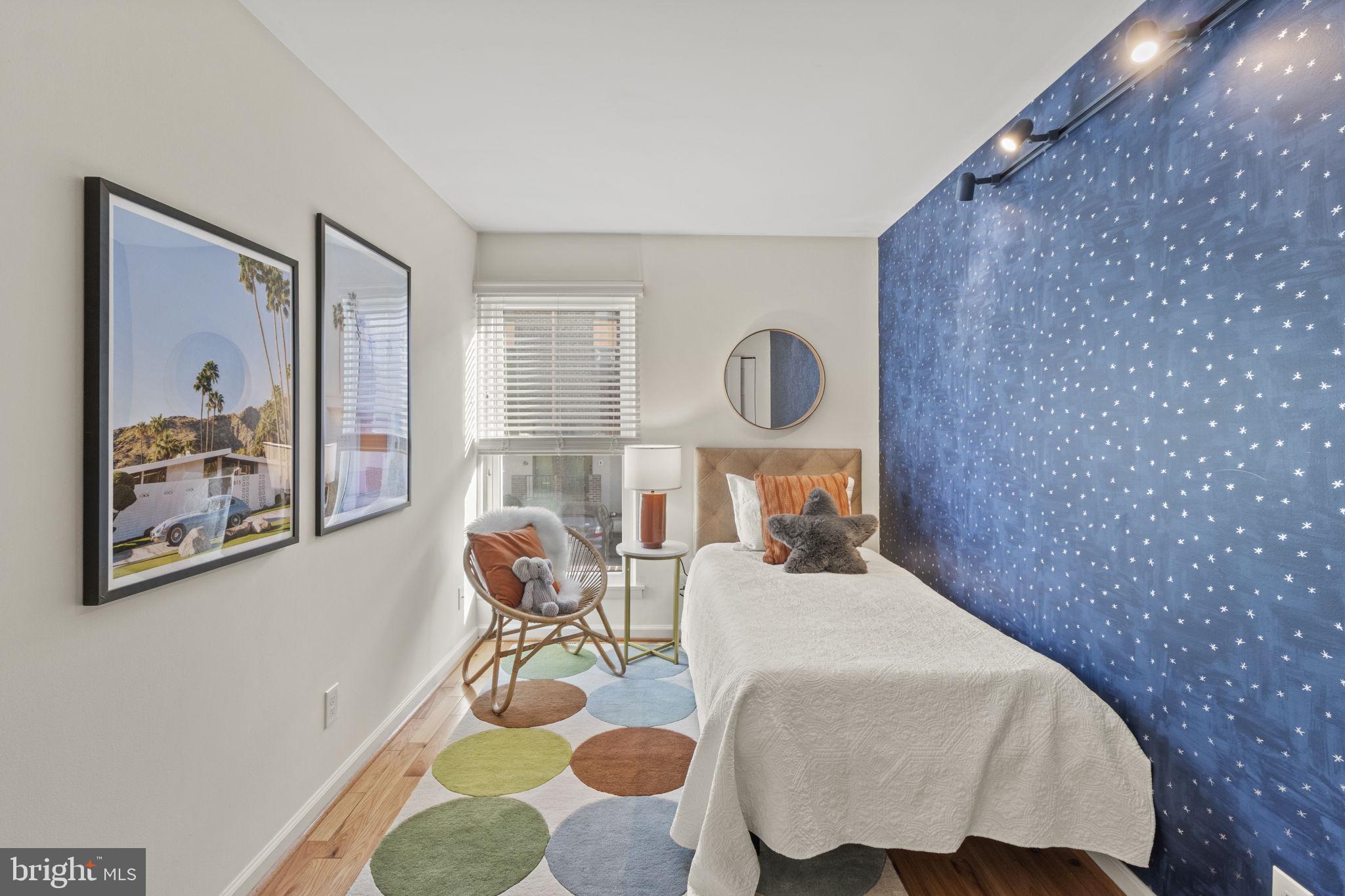 FAIRMOUNT - Residential