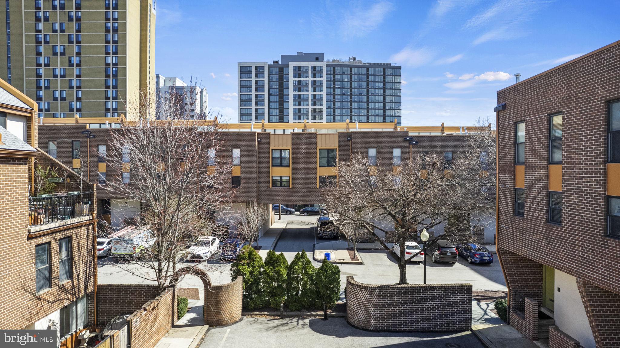 FAIRMOUNT - Residential