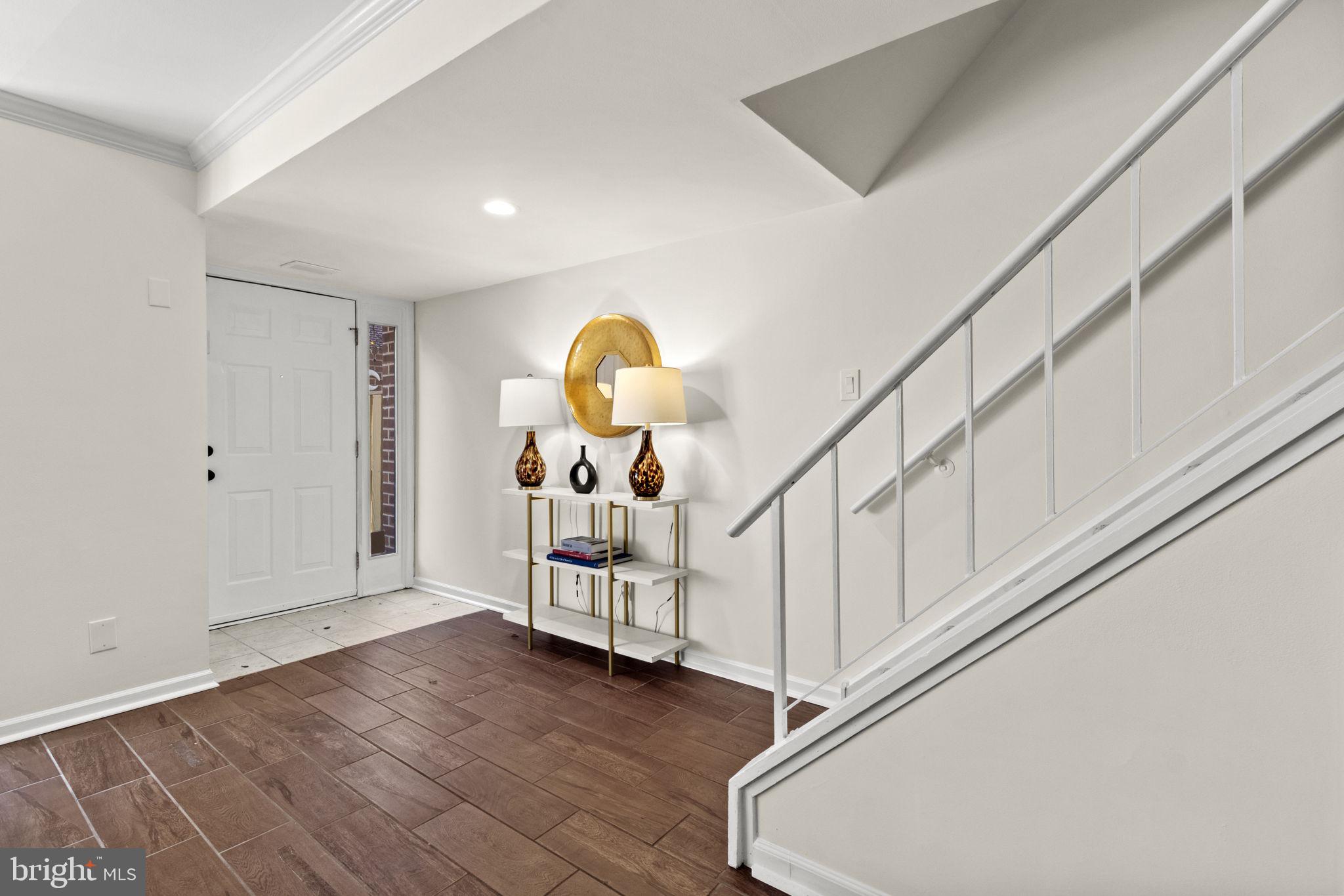 FAIRMOUNT - Residential