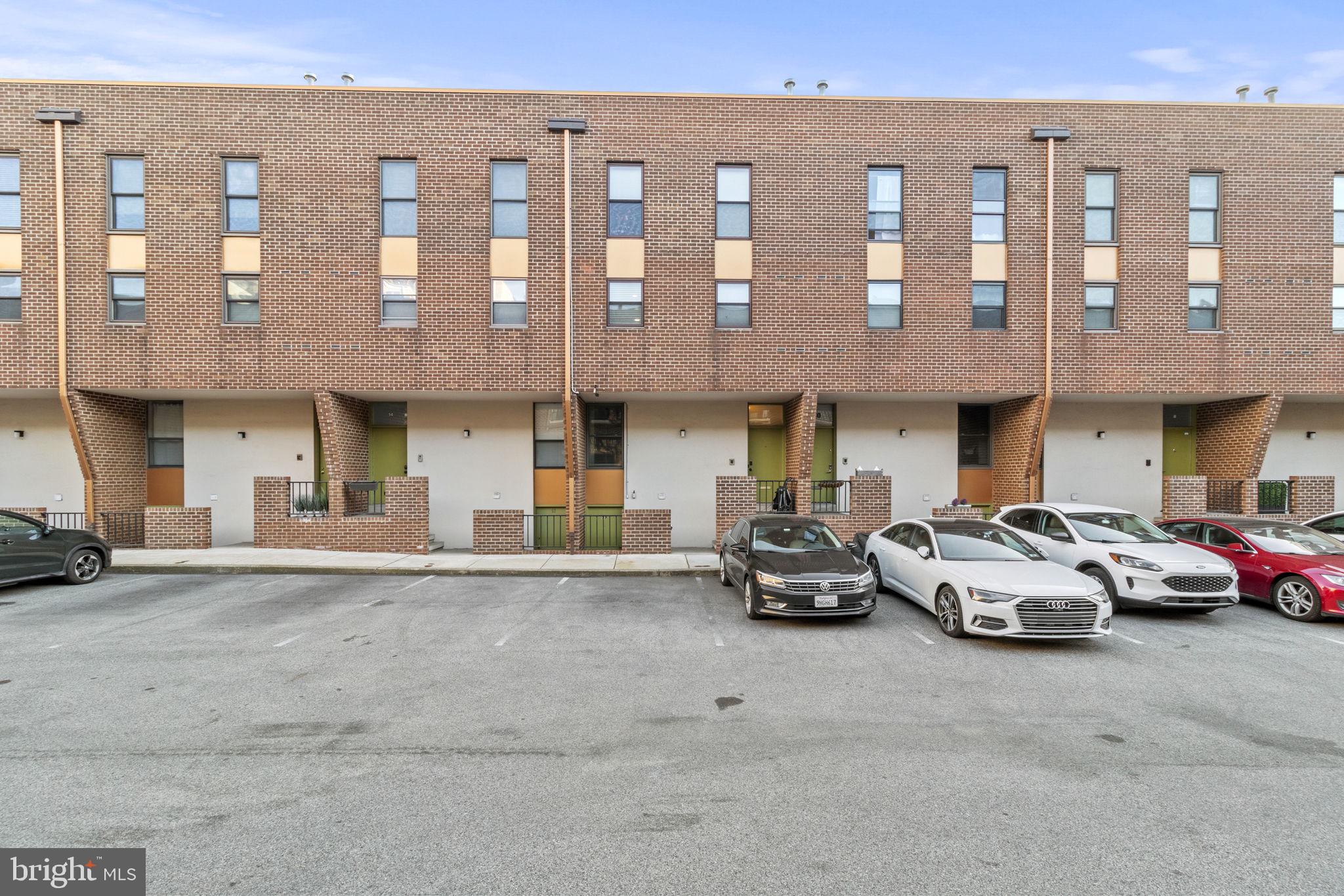 FAIRMOUNT - Residential