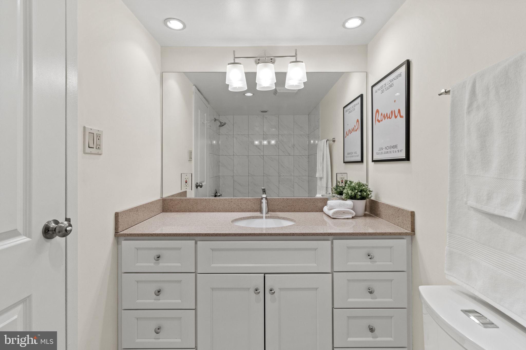 FAIRMOUNT - Residential