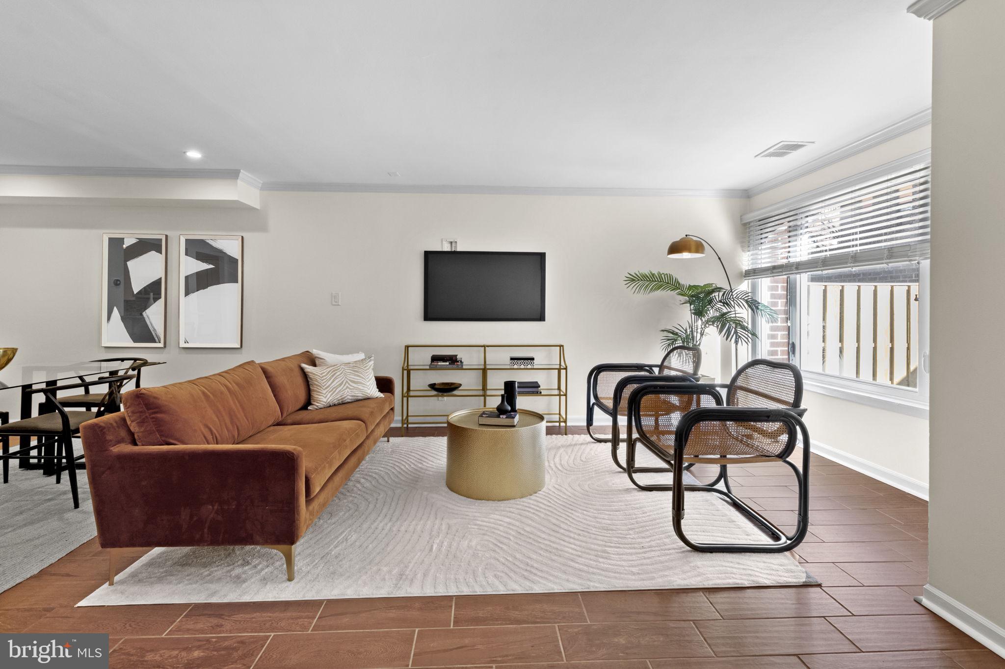 FAIRMOUNT - Residential