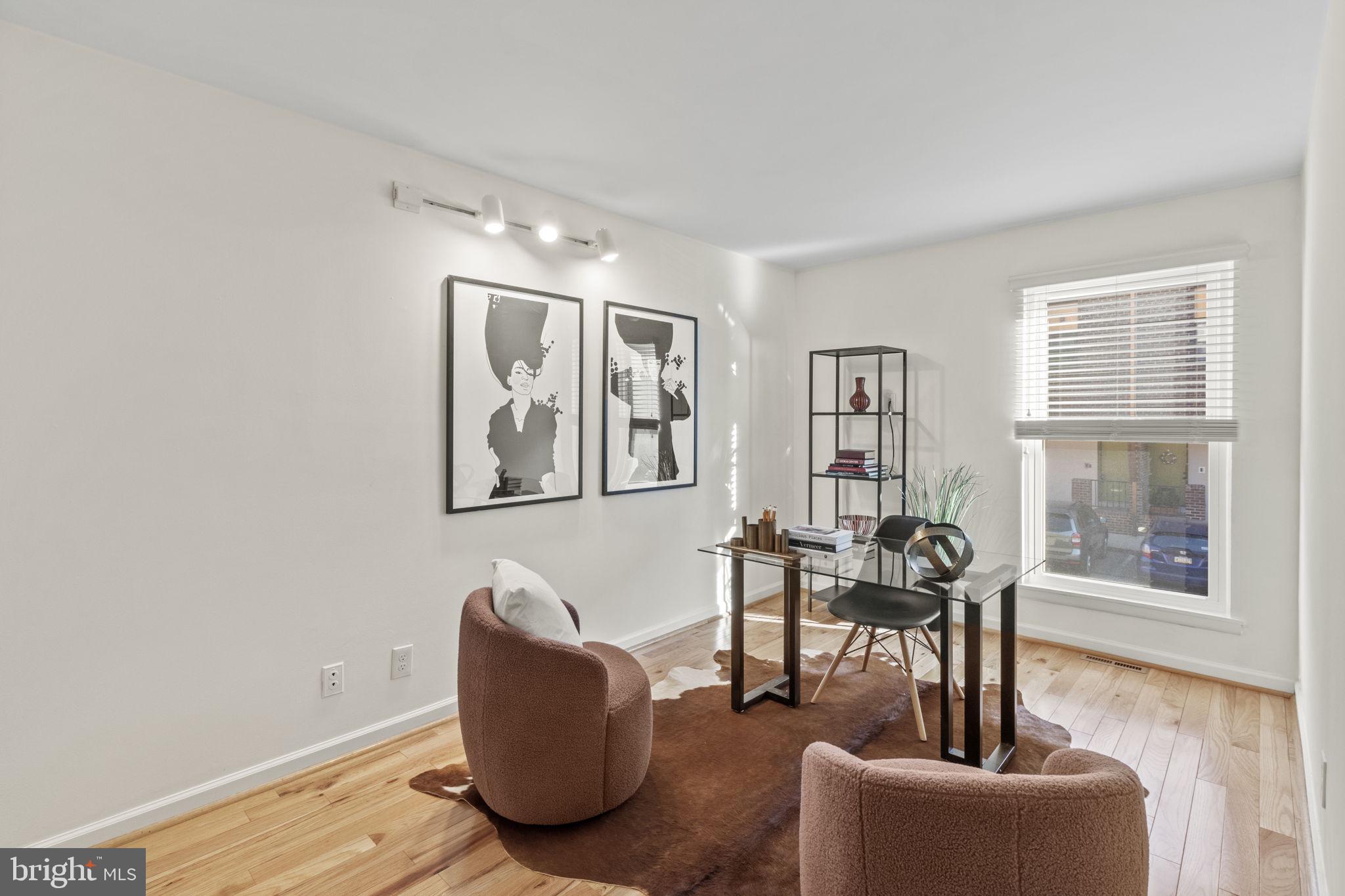 FAIRMOUNT - Residential