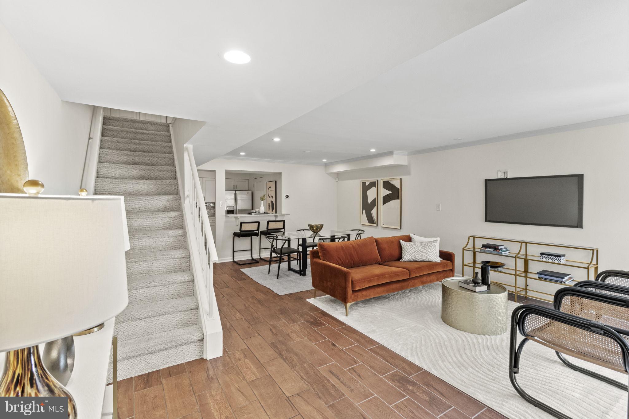 FAIRMOUNT - Residential