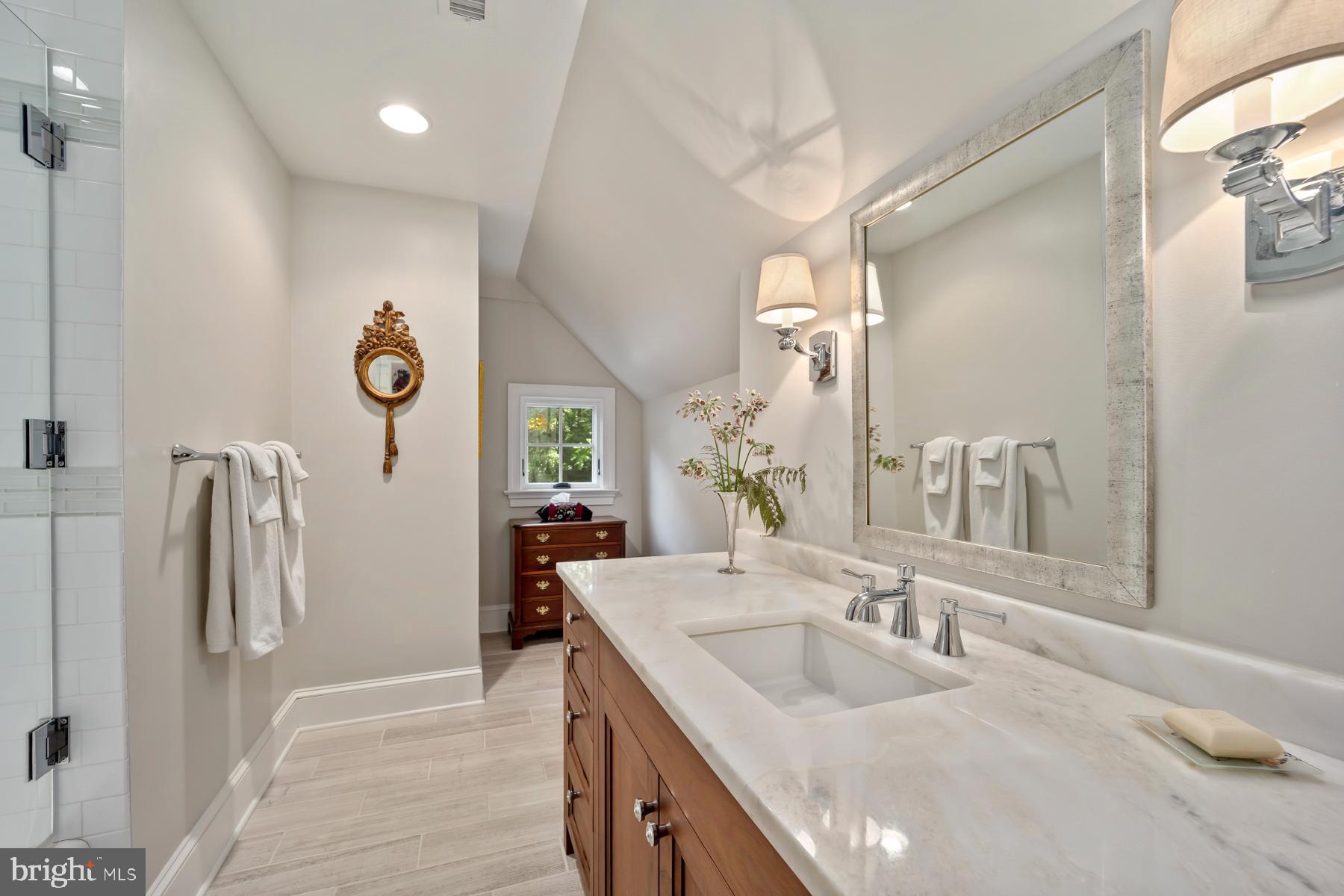 ARONIMINK - Residential