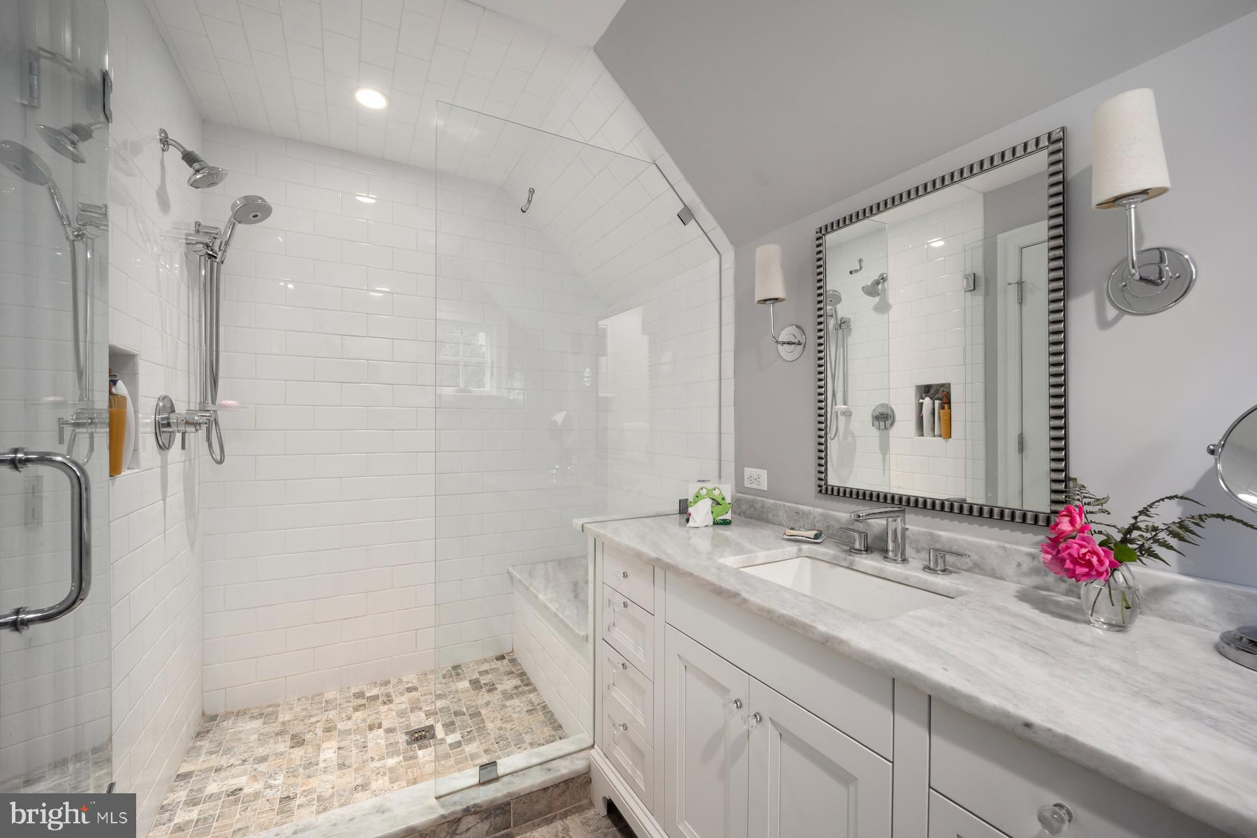 ARONIMINK - Residential