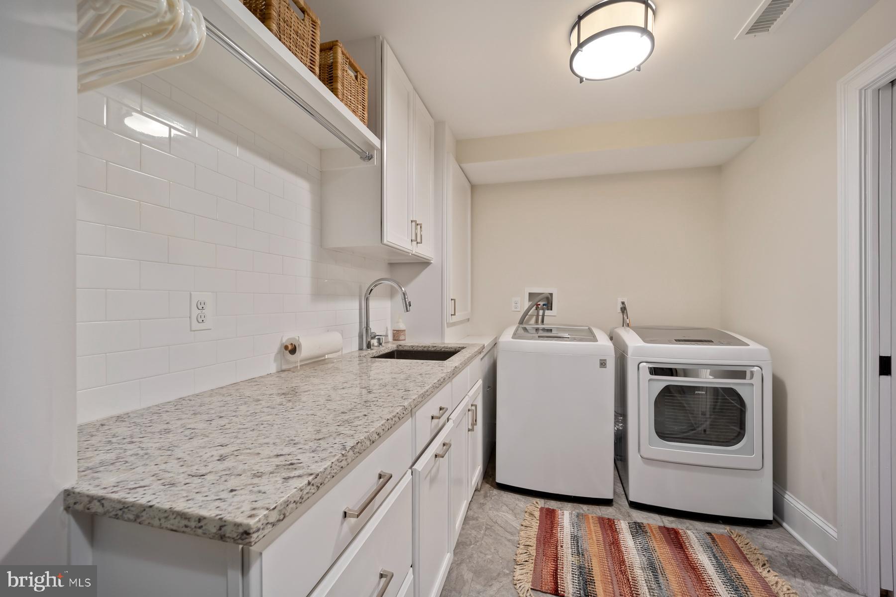 ARONIMINK - Residential