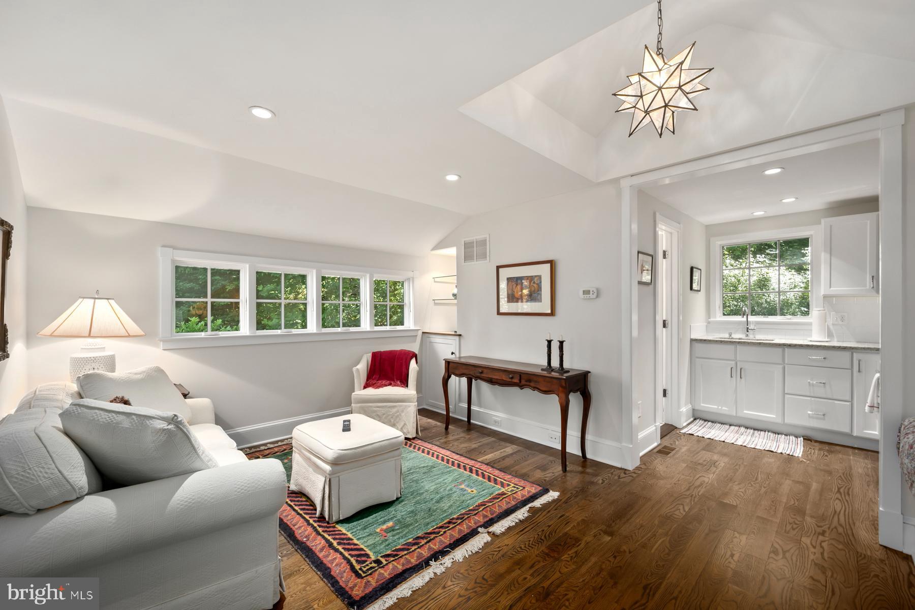 ARONIMINK - Residential