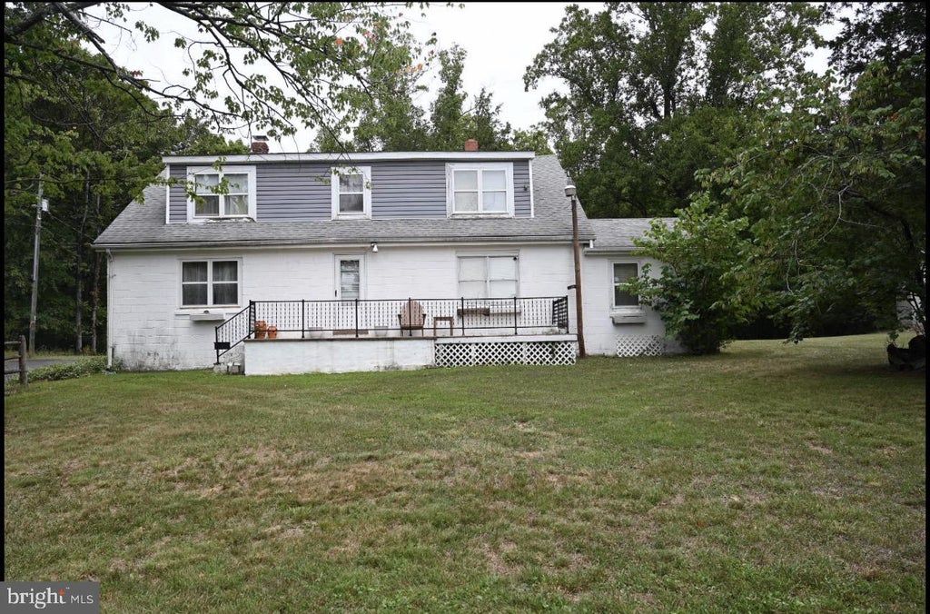 Photo of 92 Buggy Ln, ROCHELLE, VA 22738 (MLS # VAMA2002890)