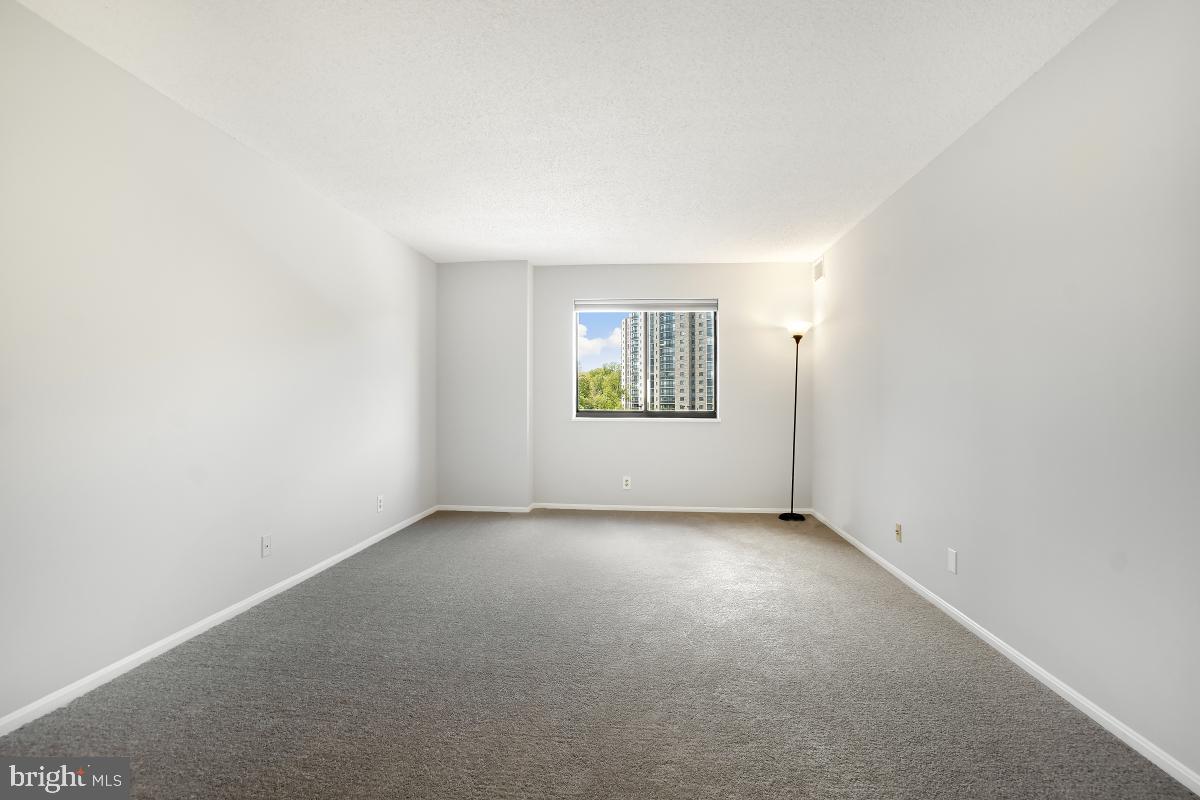 MONTEBELLO - Residential