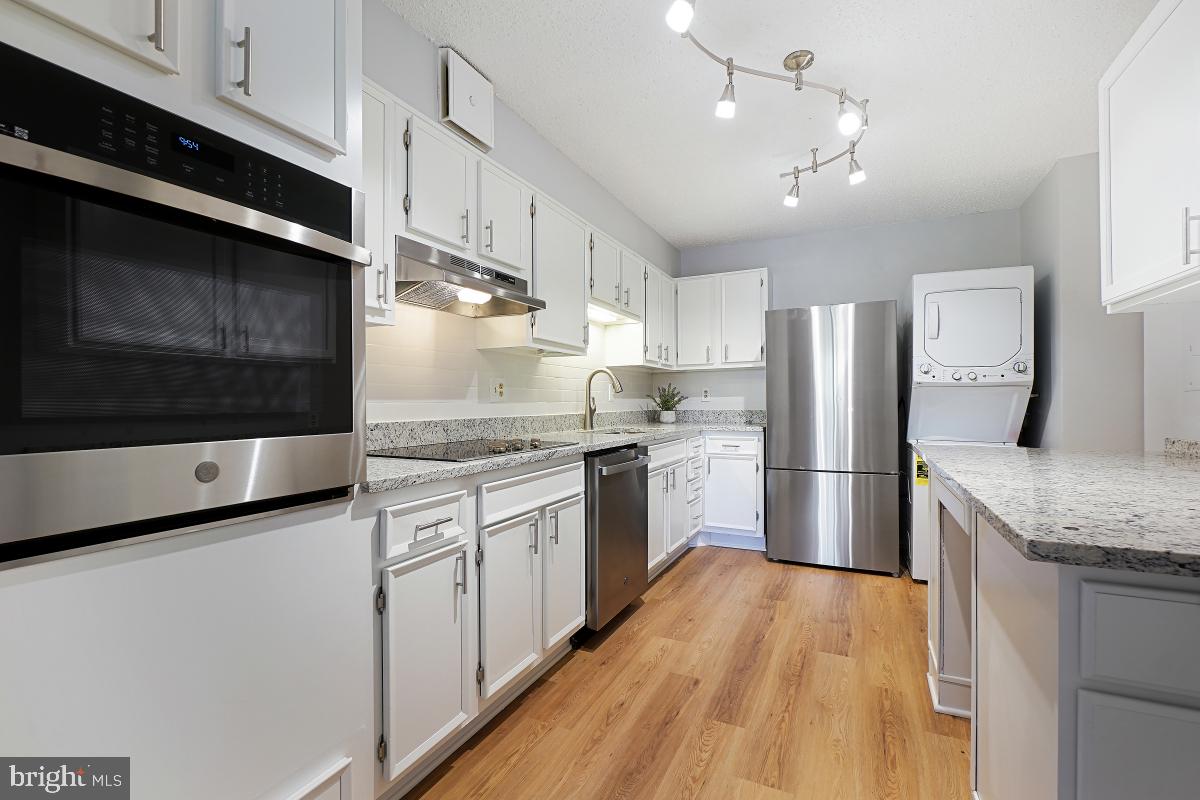 MONTEBELLO - Residential