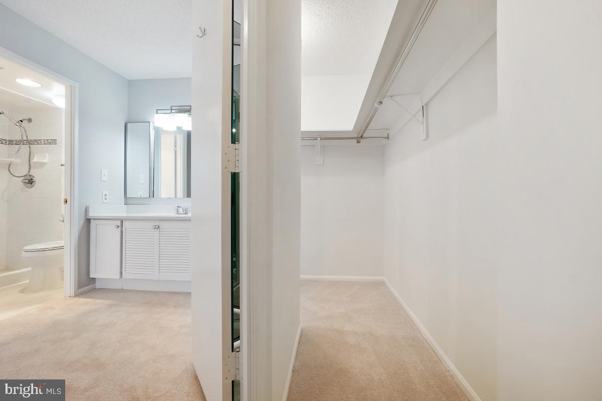 MONTEBELLO - Residential