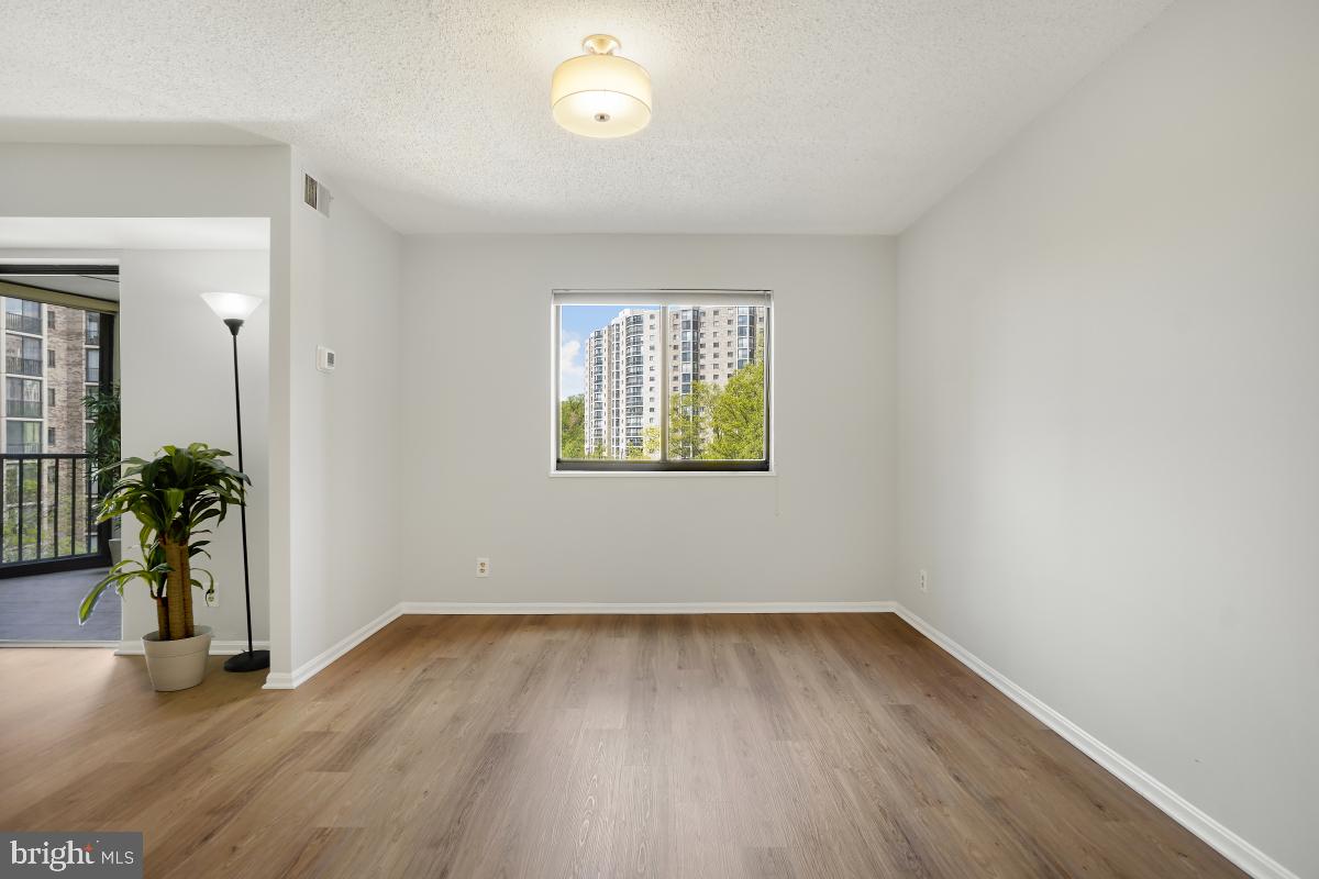 MONTEBELLO - Residential