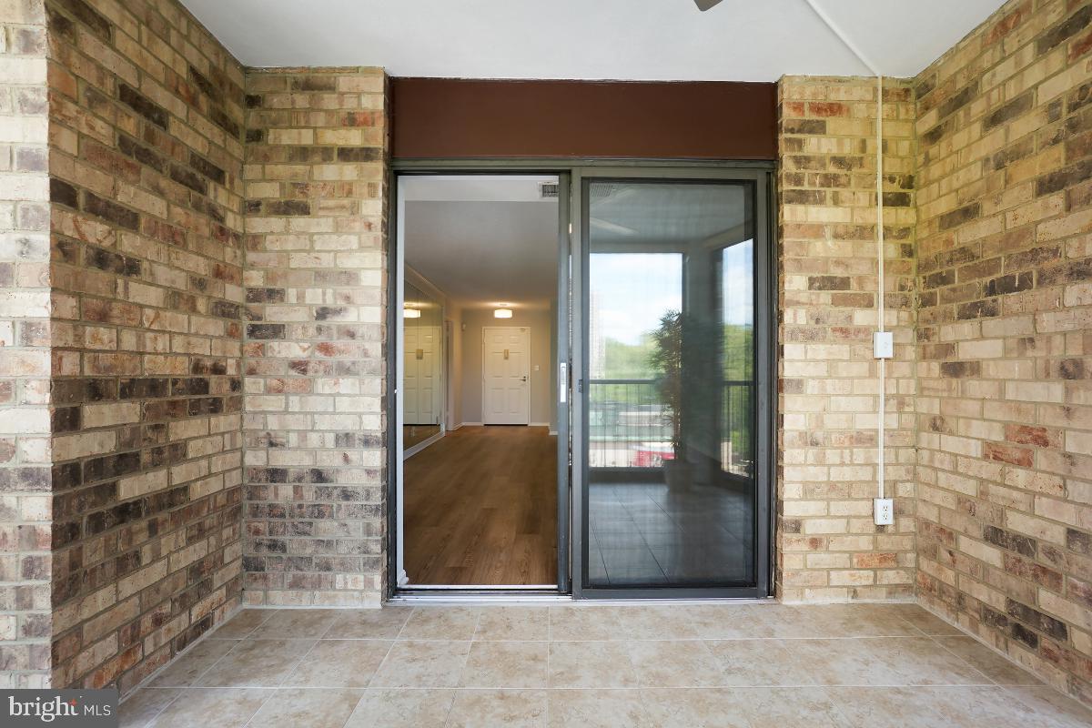 MONTEBELLO - Residential