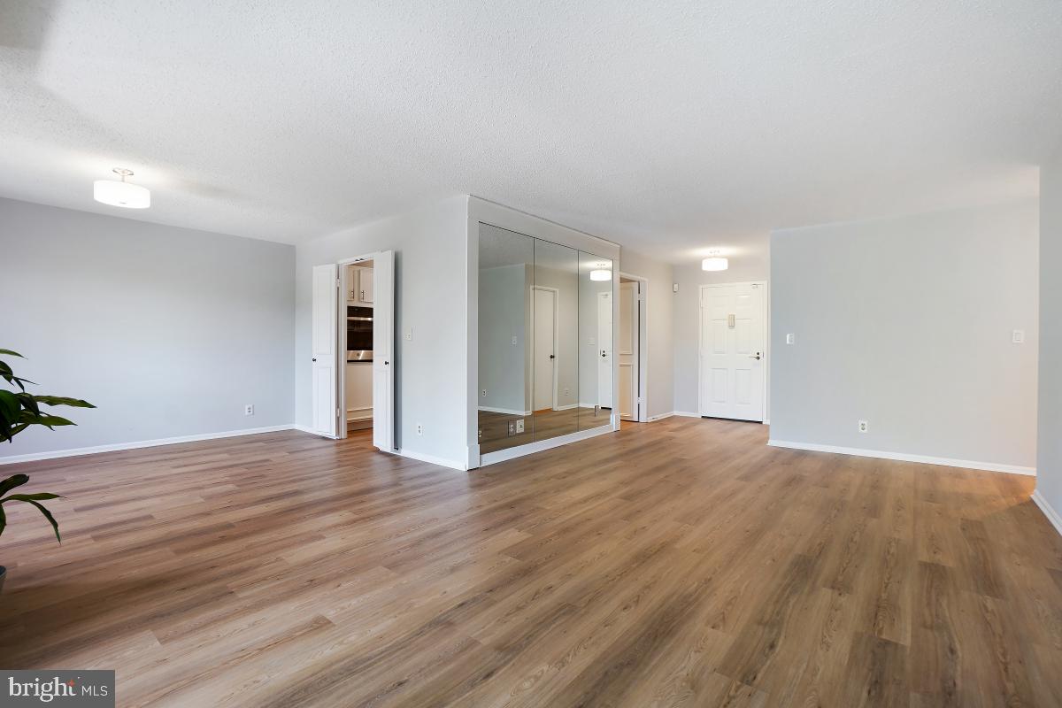 MONTEBELLO - Residential