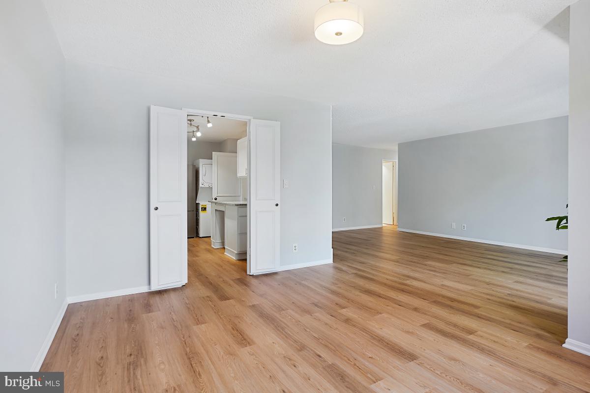 MONTEBELLO - Residential