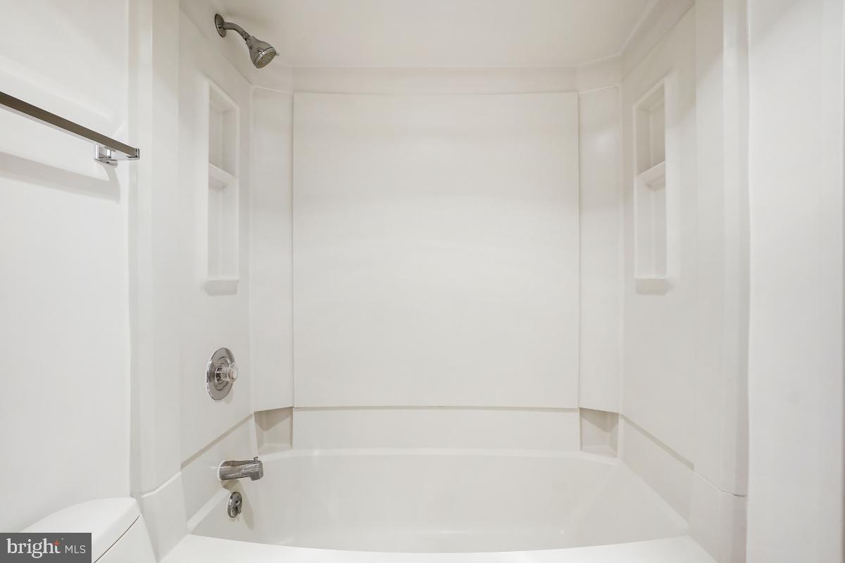 MONTEBELLO - Residential