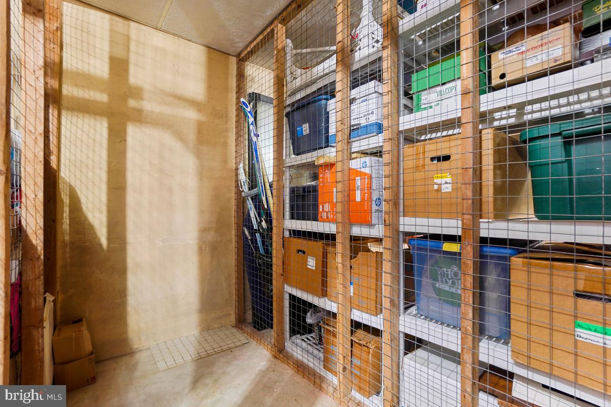 MONTEBELLO - Residential