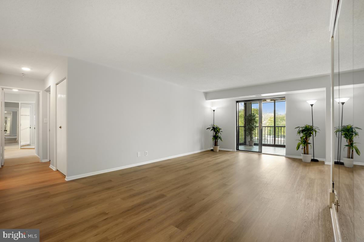 MONTEBELLO - Residential