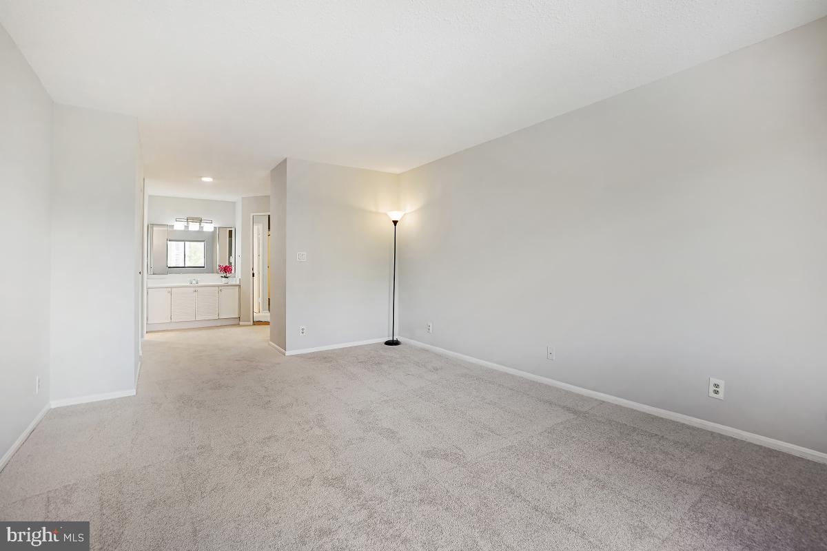 MONTEBELLO - Residential