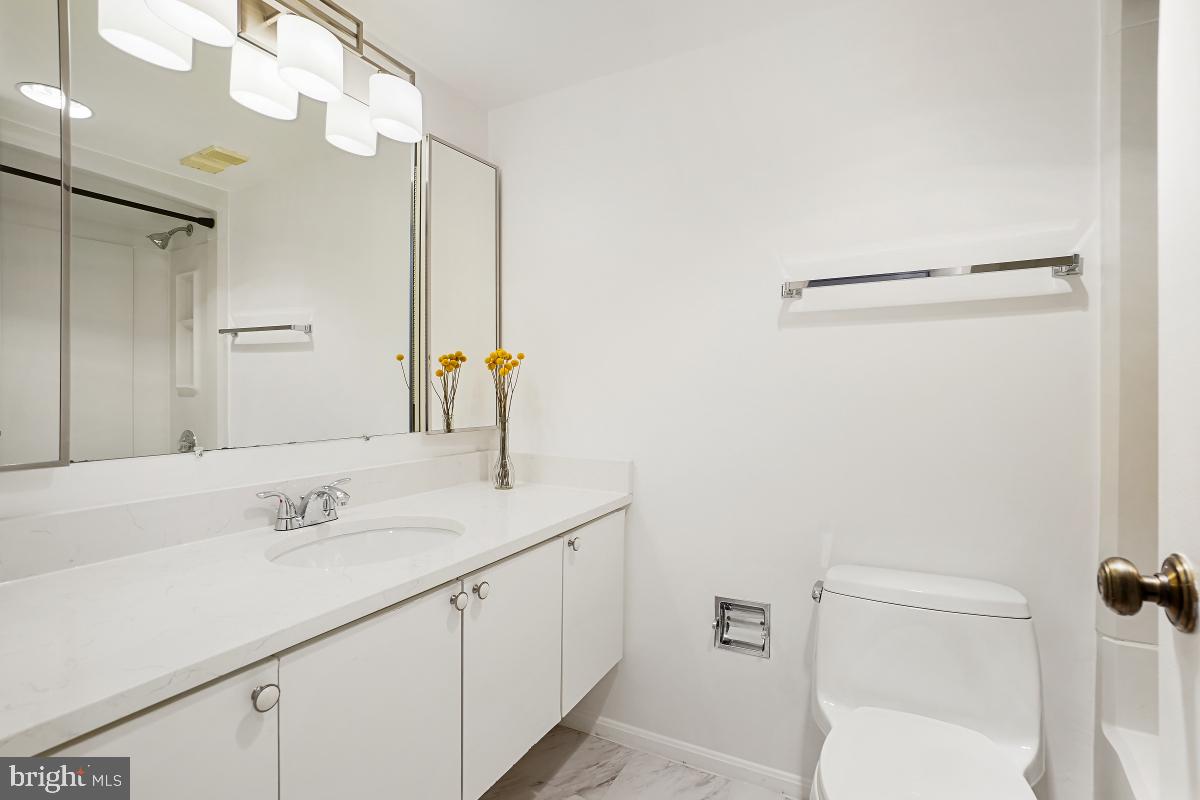 MONTEBELLO - Residential