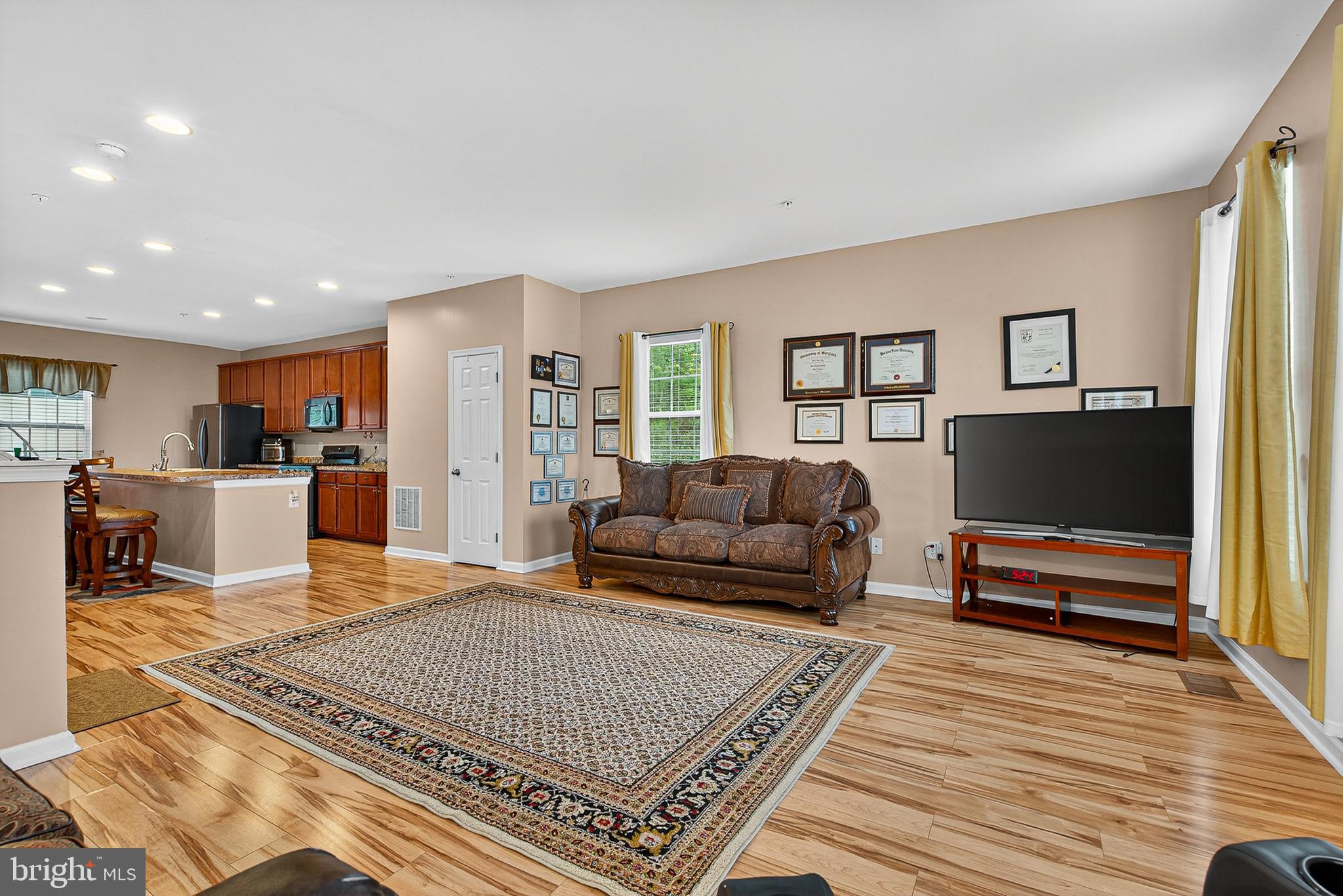 671 ENGLISH IVY WAY