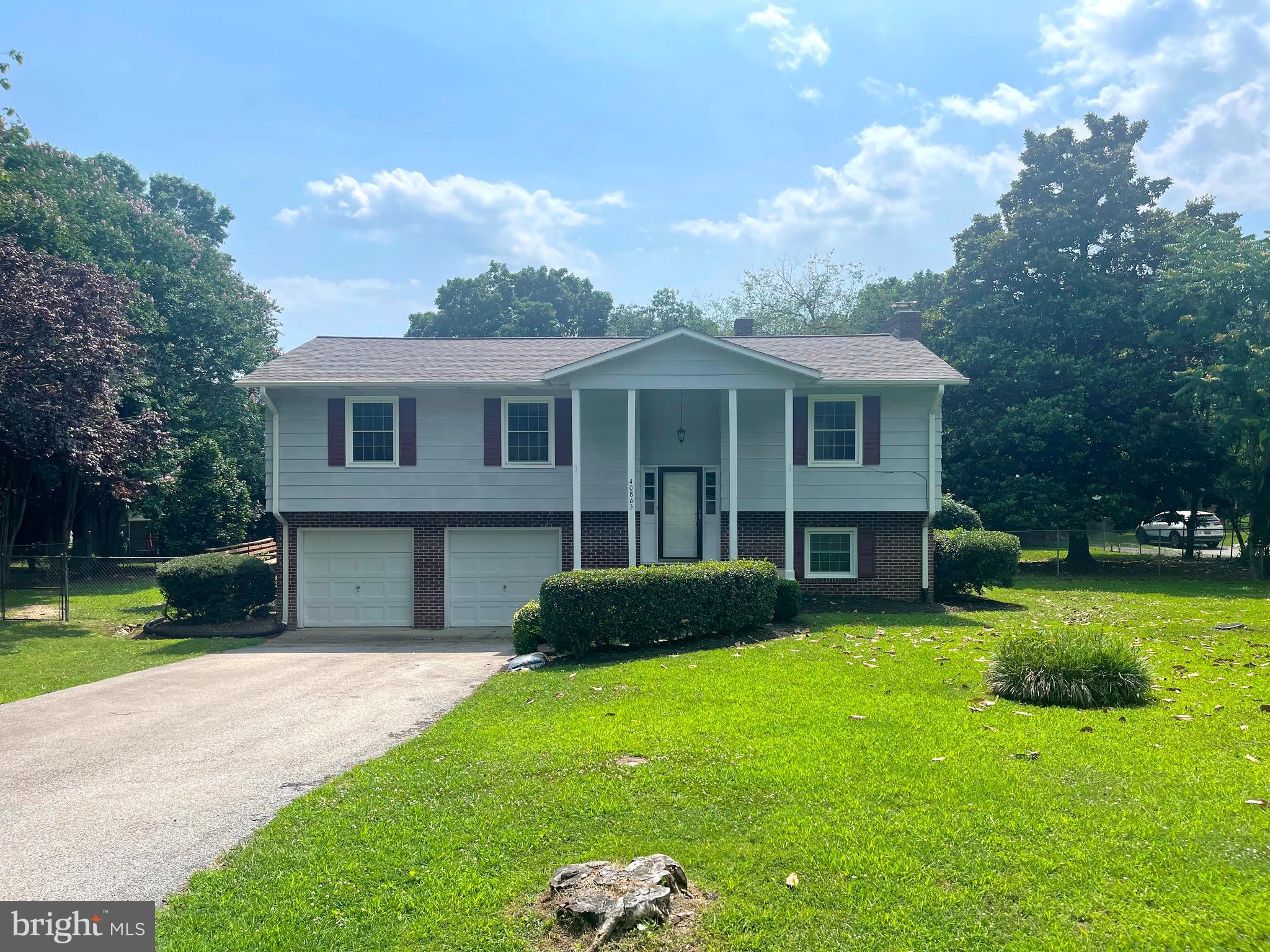 BRETON BAY ESTATES - Residential Lease