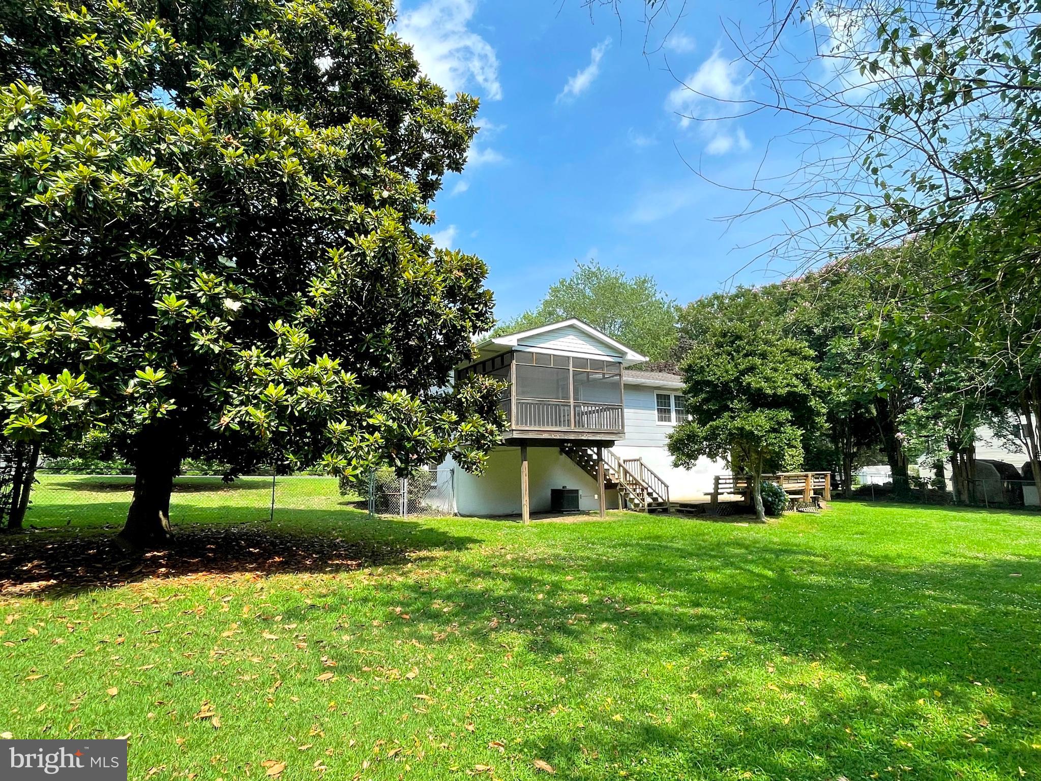 BRETON BAY ESTATES - Residential Lease