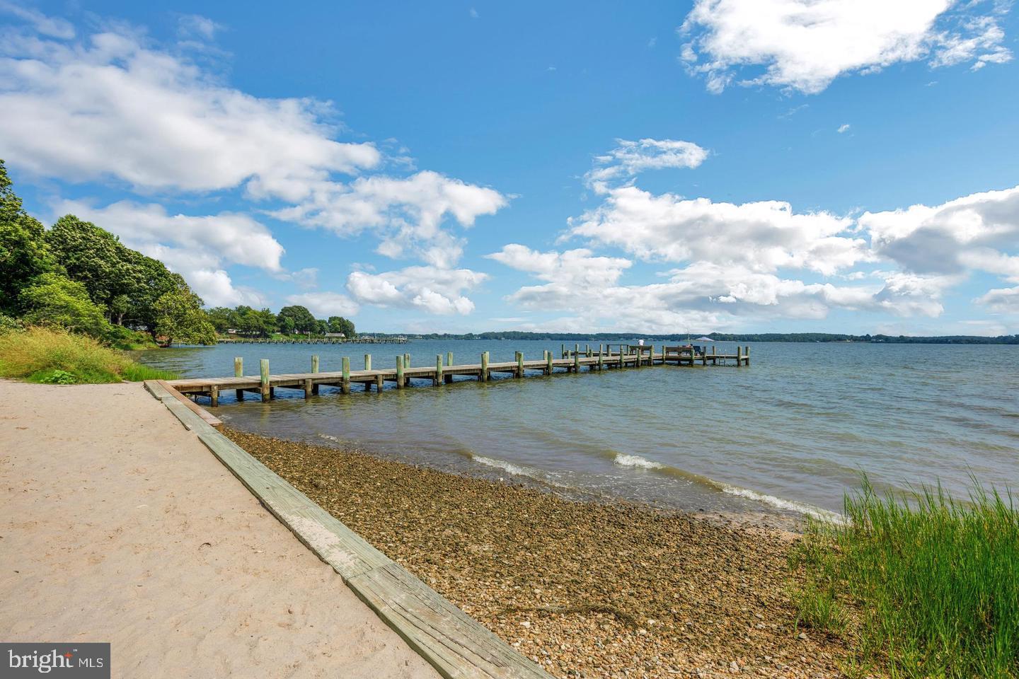 BRETON BAY ESTATES - Residential Lease