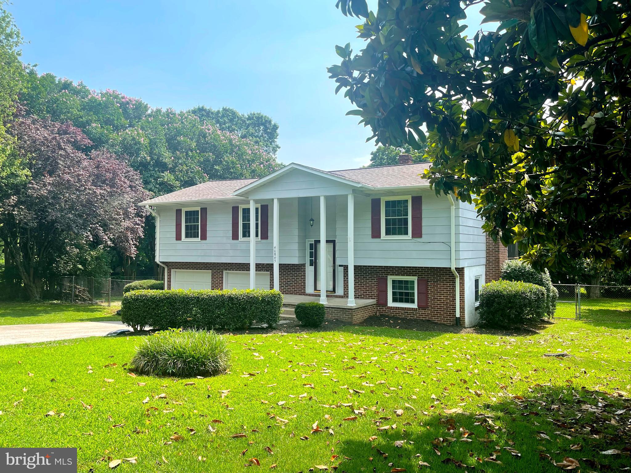 BRETON BAY ESTATES - Residential Lease