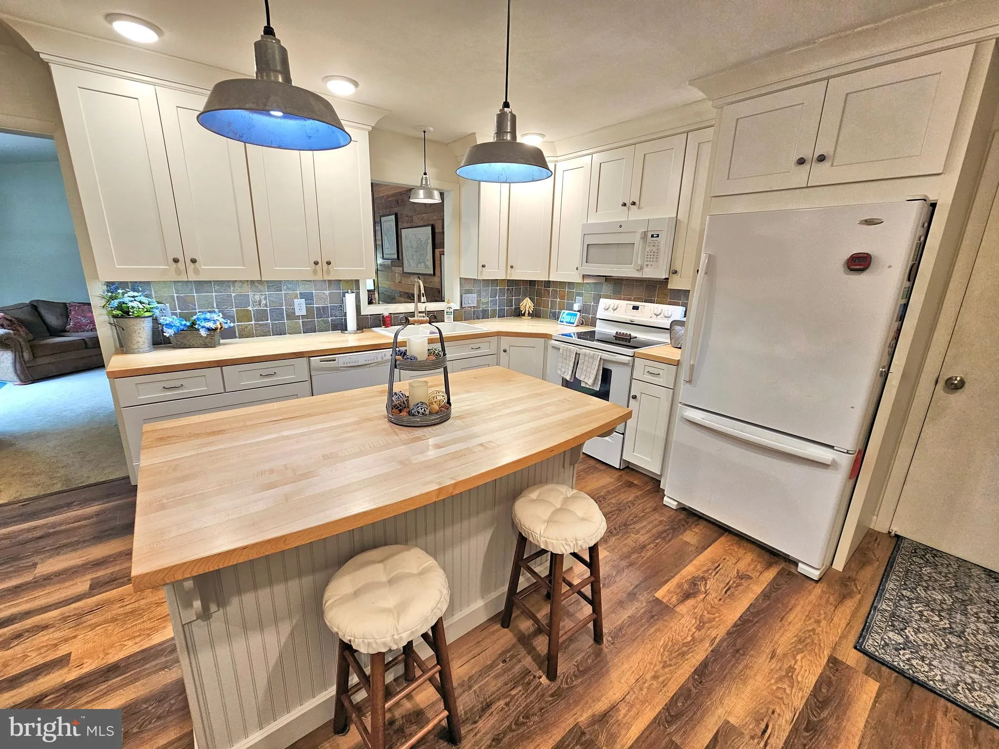 Manheim, Pennsylvania 17545, United States, 3 Bedrooms Bedrooms, ,2 BathroomsBathrooms,Residential,Active,136451