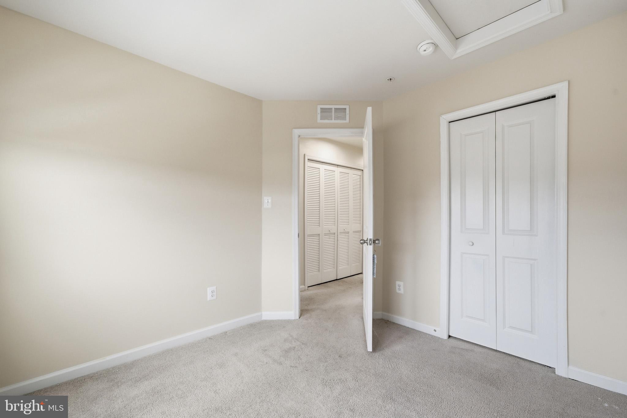 WILLOW GATE - Residential