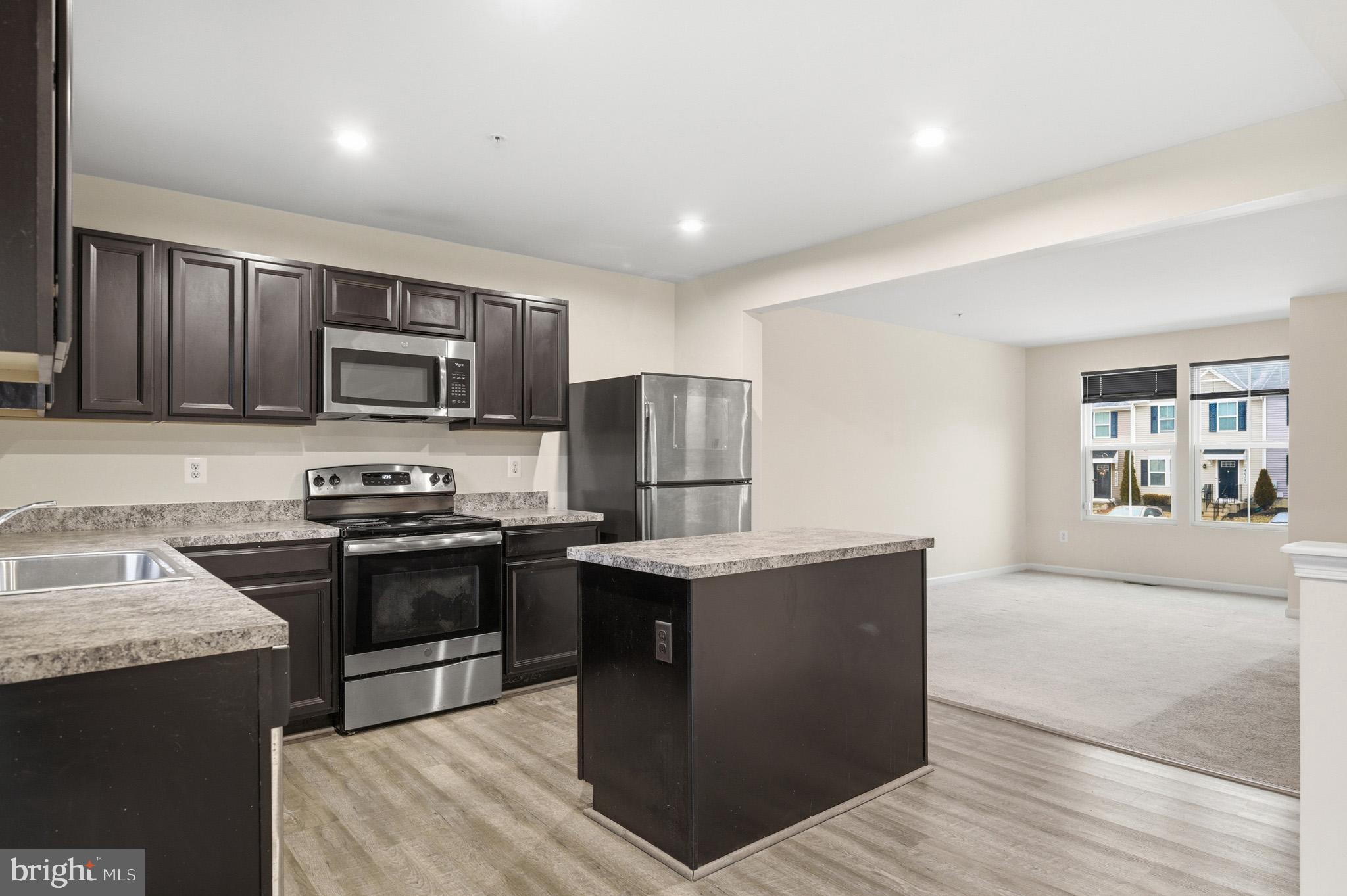 WILLOW GATE - Residential