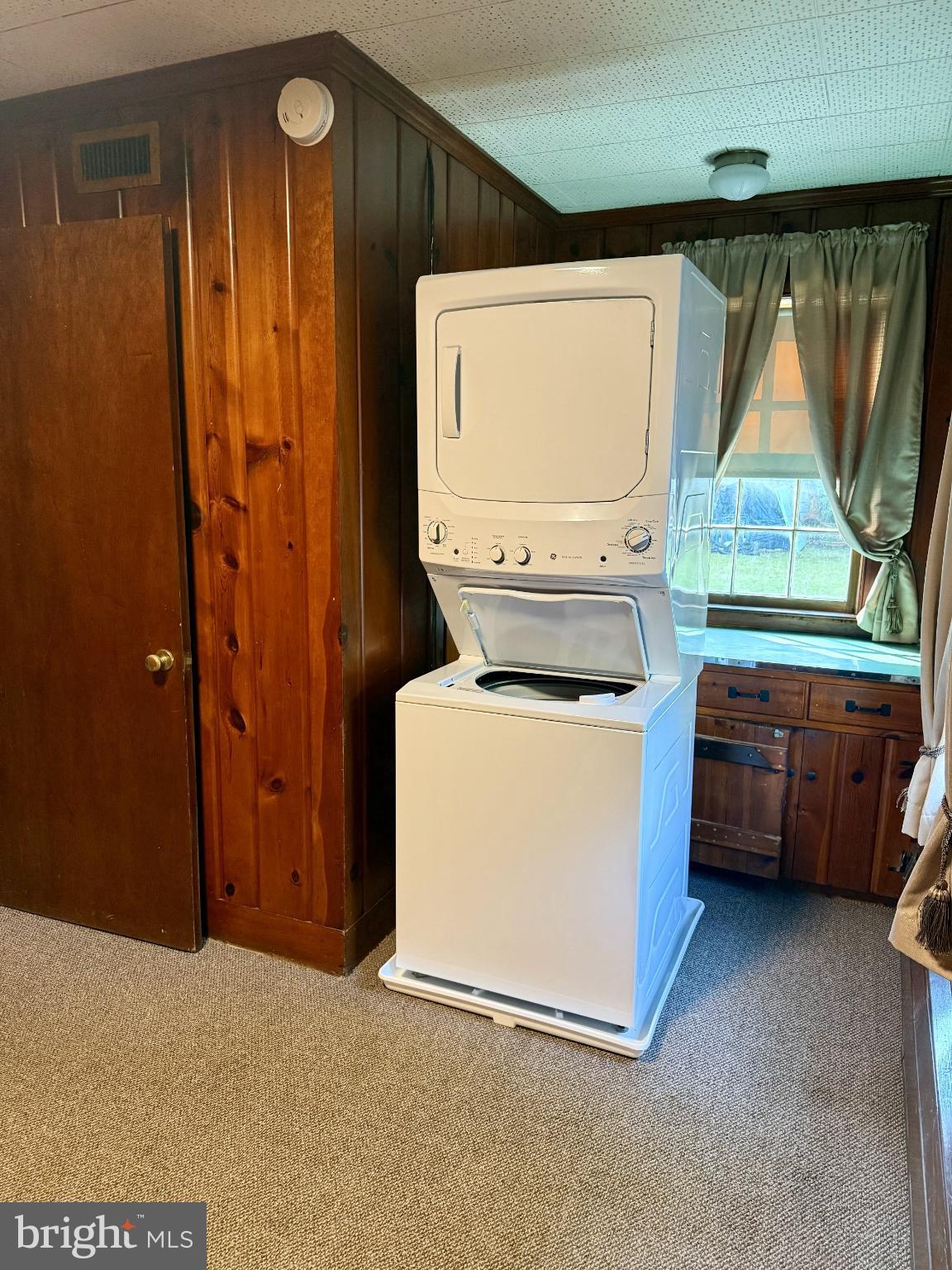 EASTON - Residential Lease