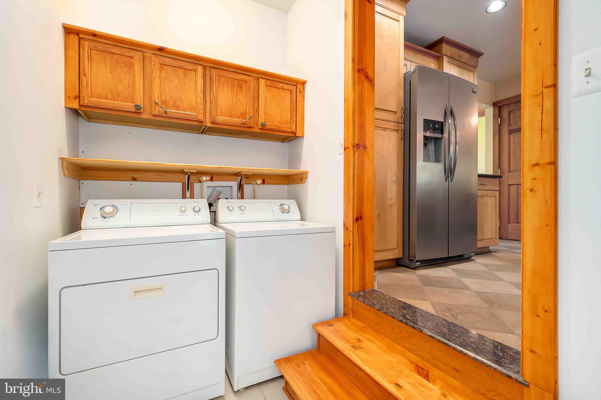 WOODLANDS HILL - Residential