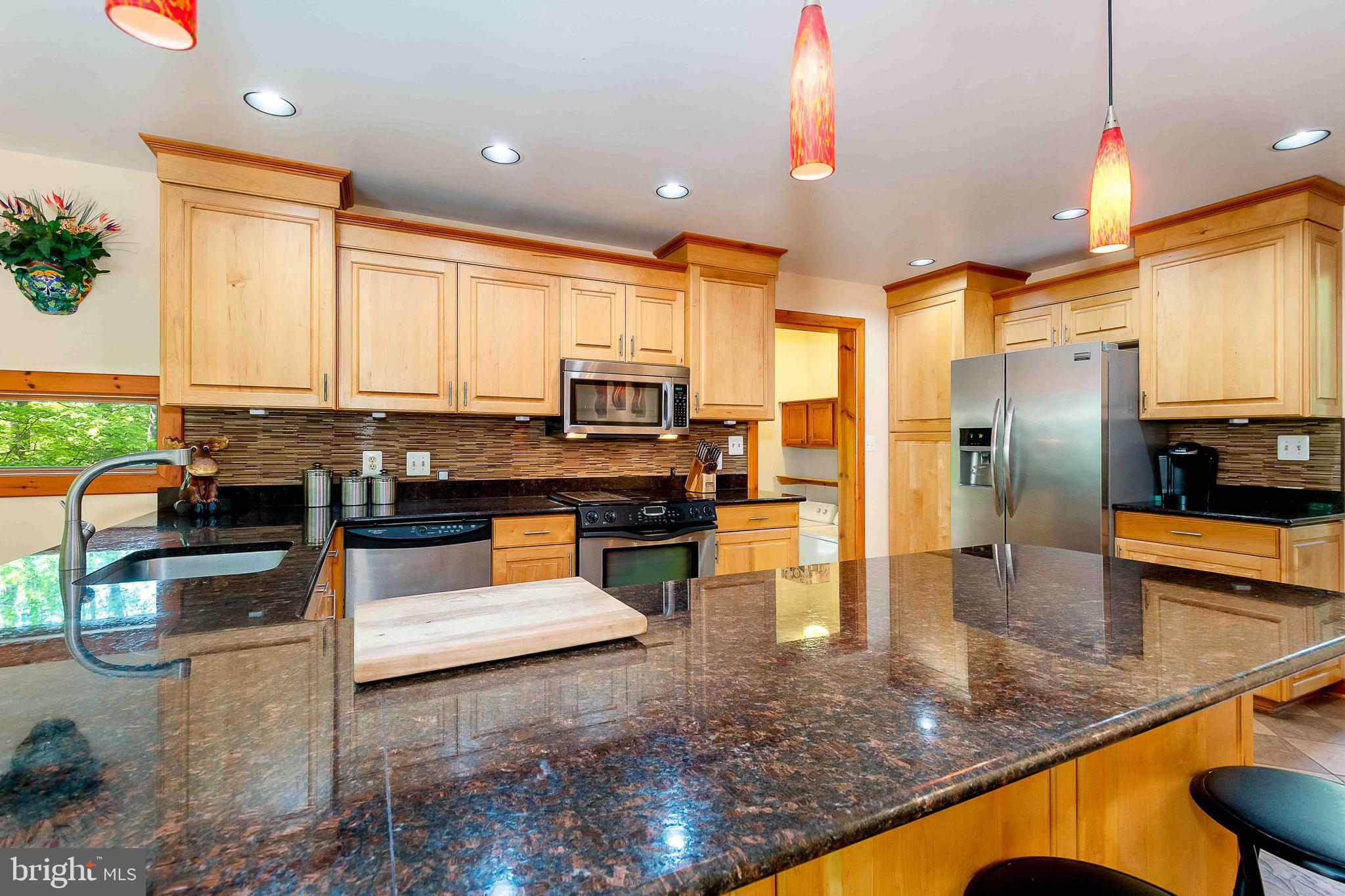 WOODLANDS HILL - Residential