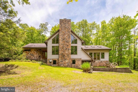 Homes For Sale - 122 Woodlands Hill Lane<br/> Garrett County, OAKLAND, MD 21550