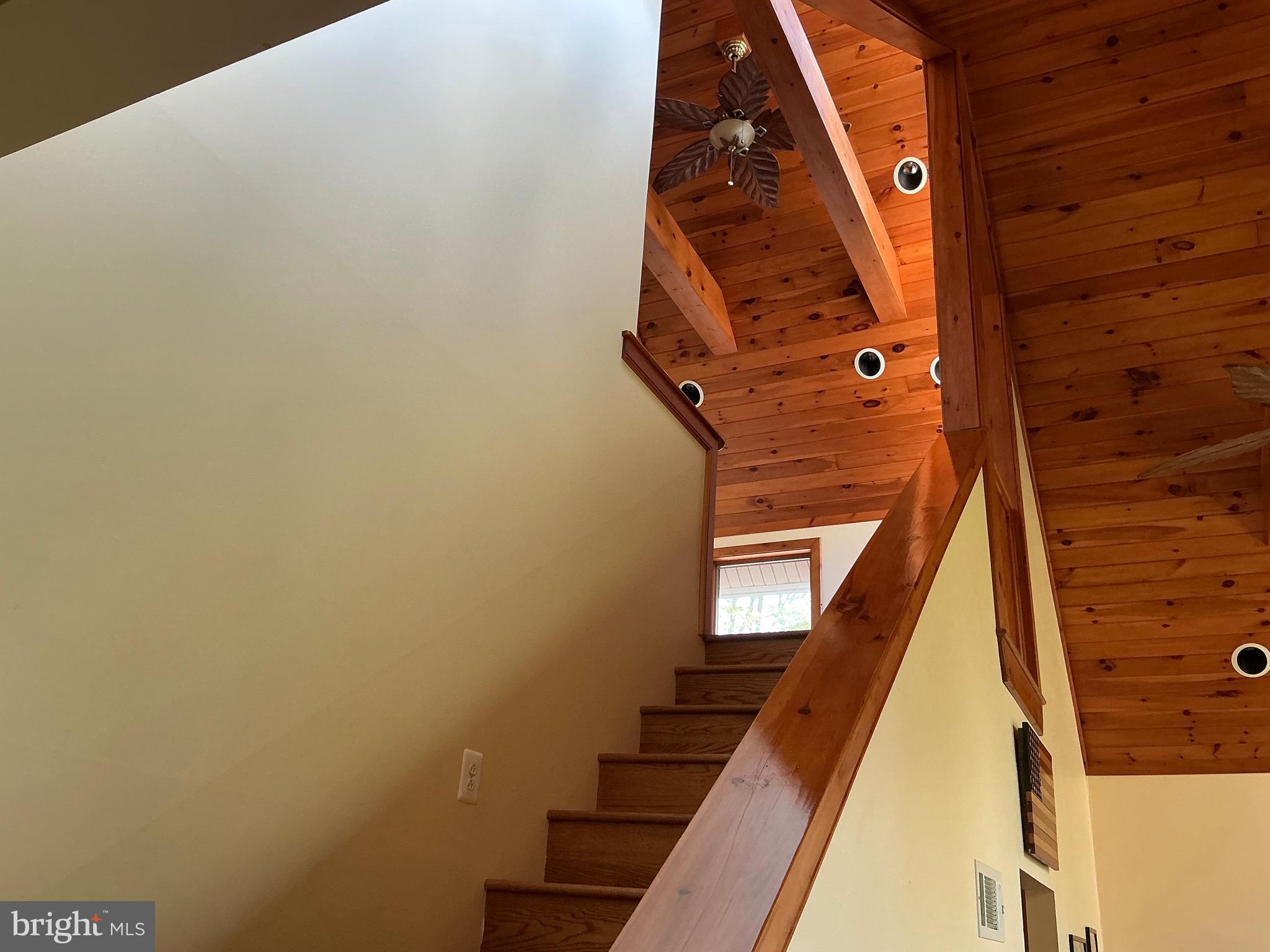WOODLANDS HILL - Residential
