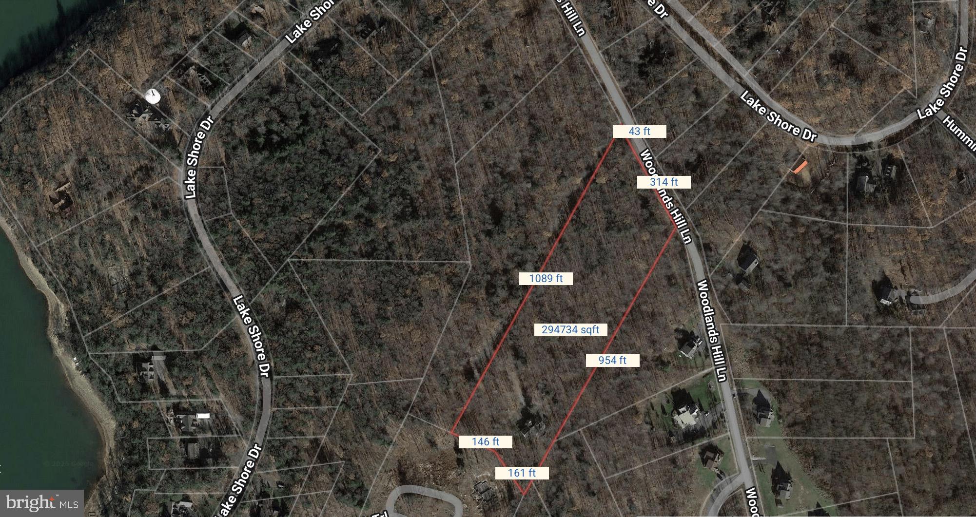 WOODLANDS HILL - Residential