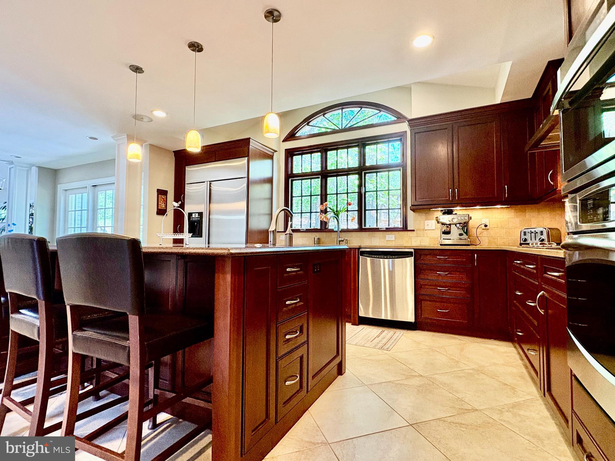 1253 ROWLAND DRIVE